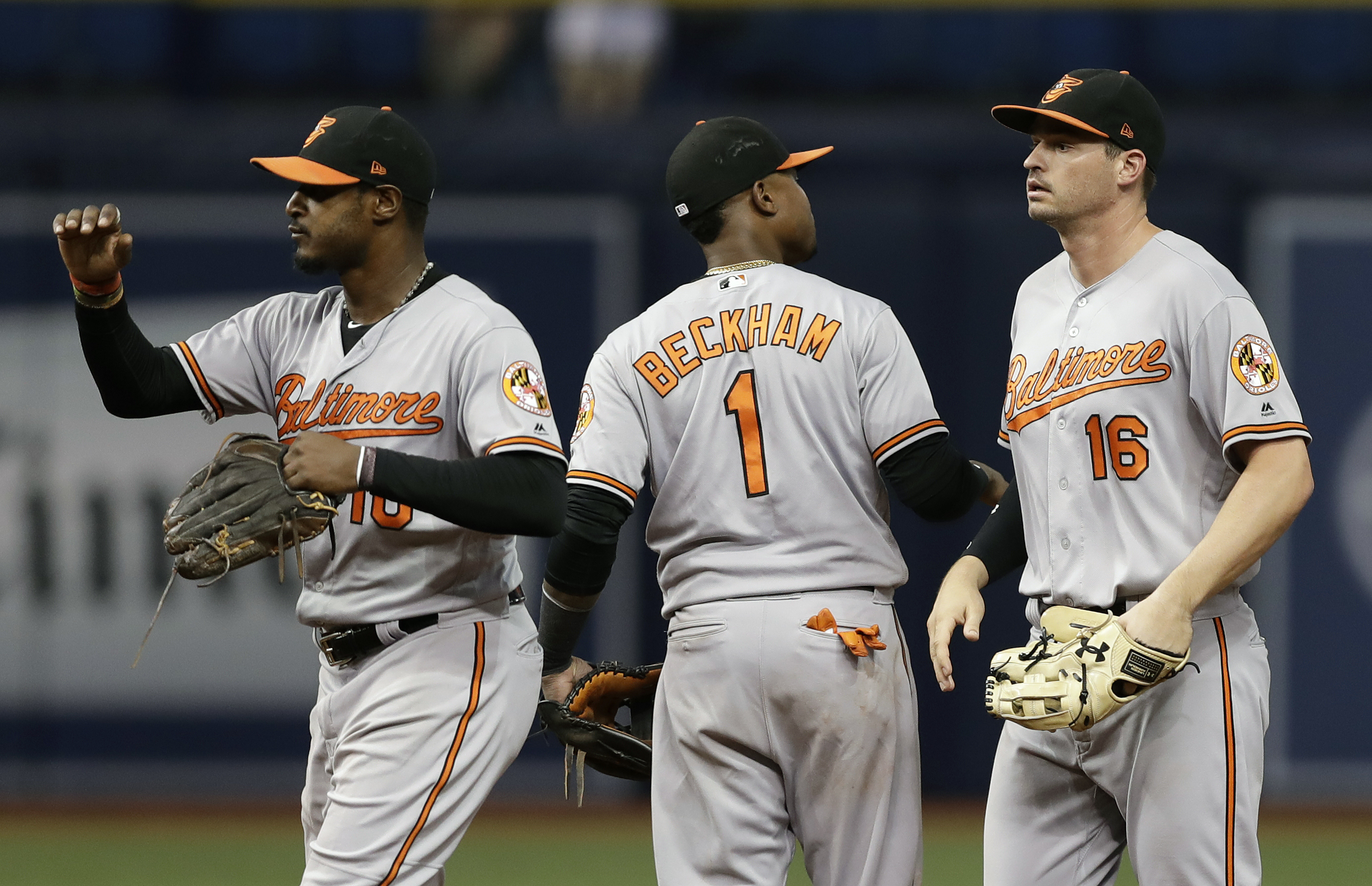 Mancini’s 2B in 9th lifts Orioles over Rays despite 5 errors