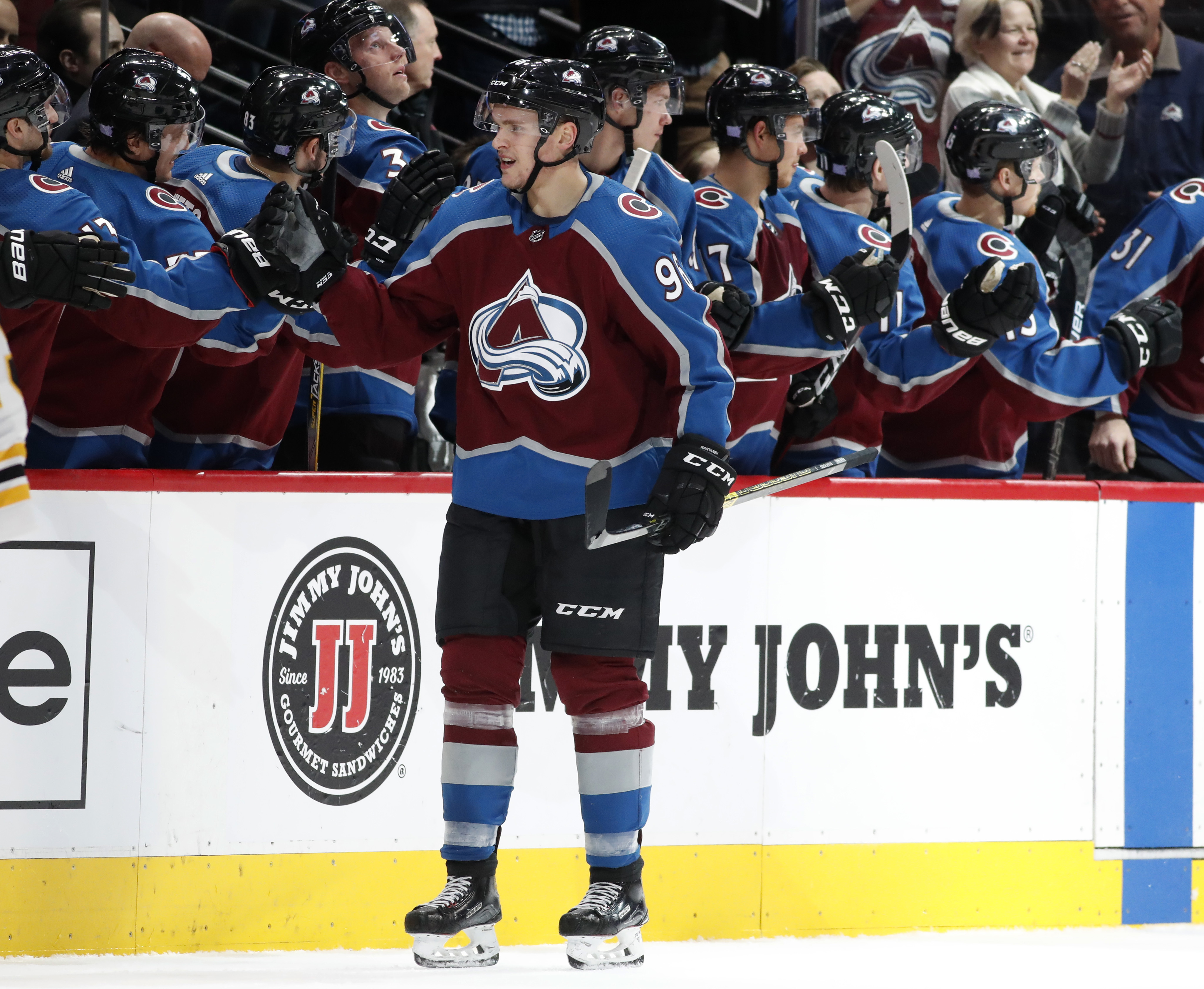 MacKinnon, Rantanen help Avs rally for 6-3 win over Bruins