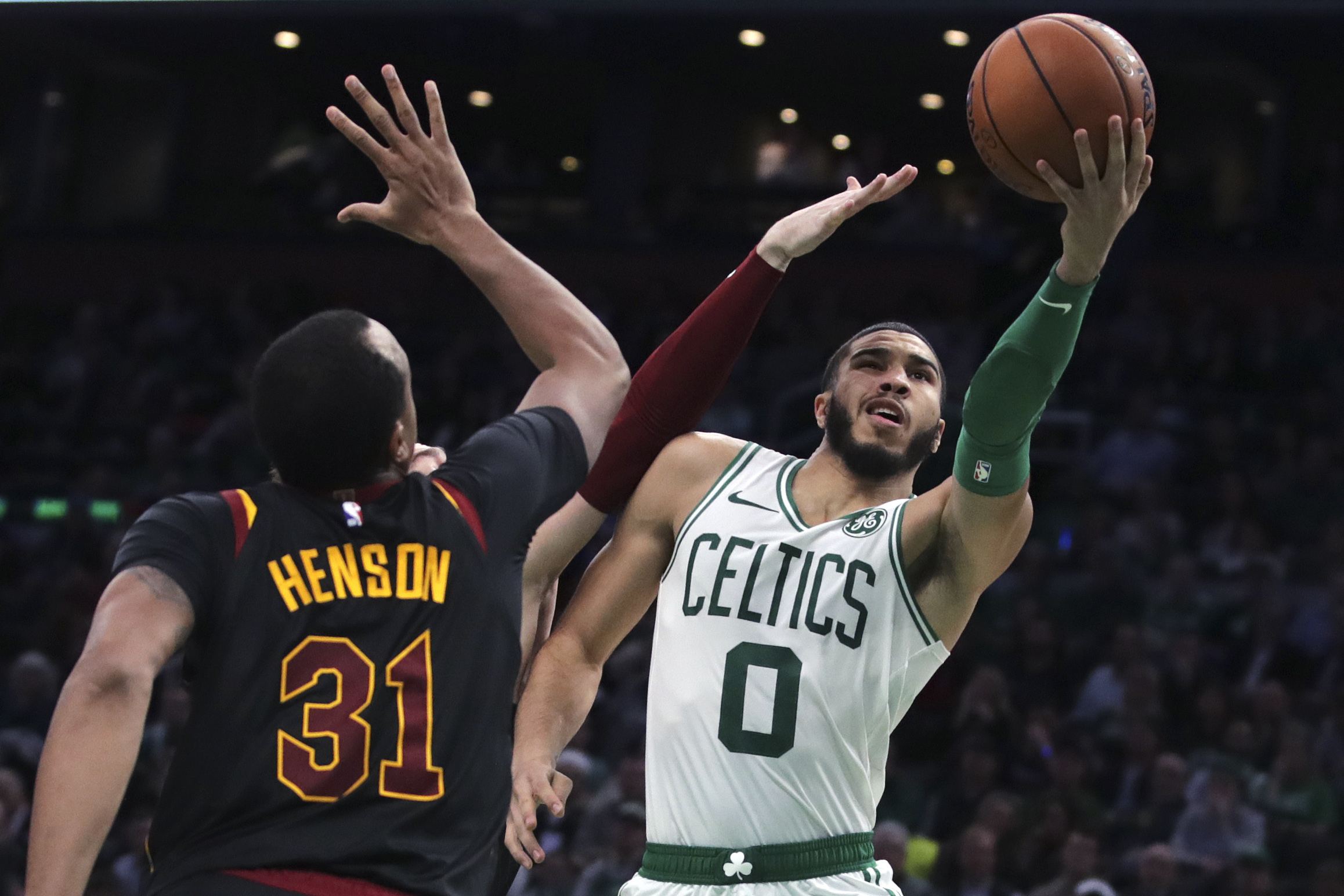 Walker scores 22, Celts beat Cavs 110-88 in Hayward's return