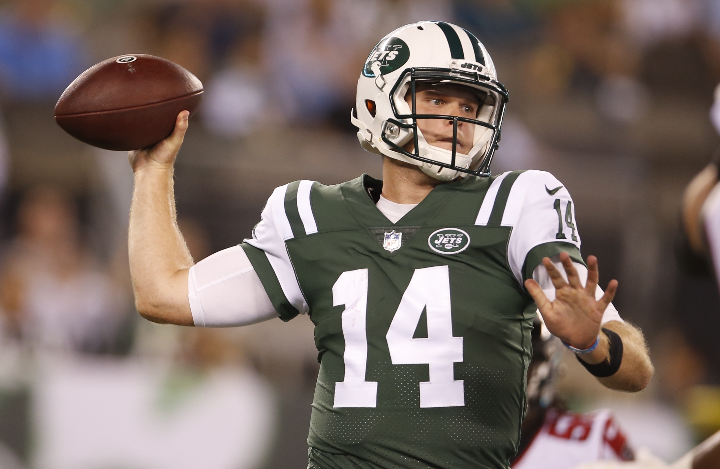 Darnold shines, Bridgewater sharp as Jets top Falcons 17-0