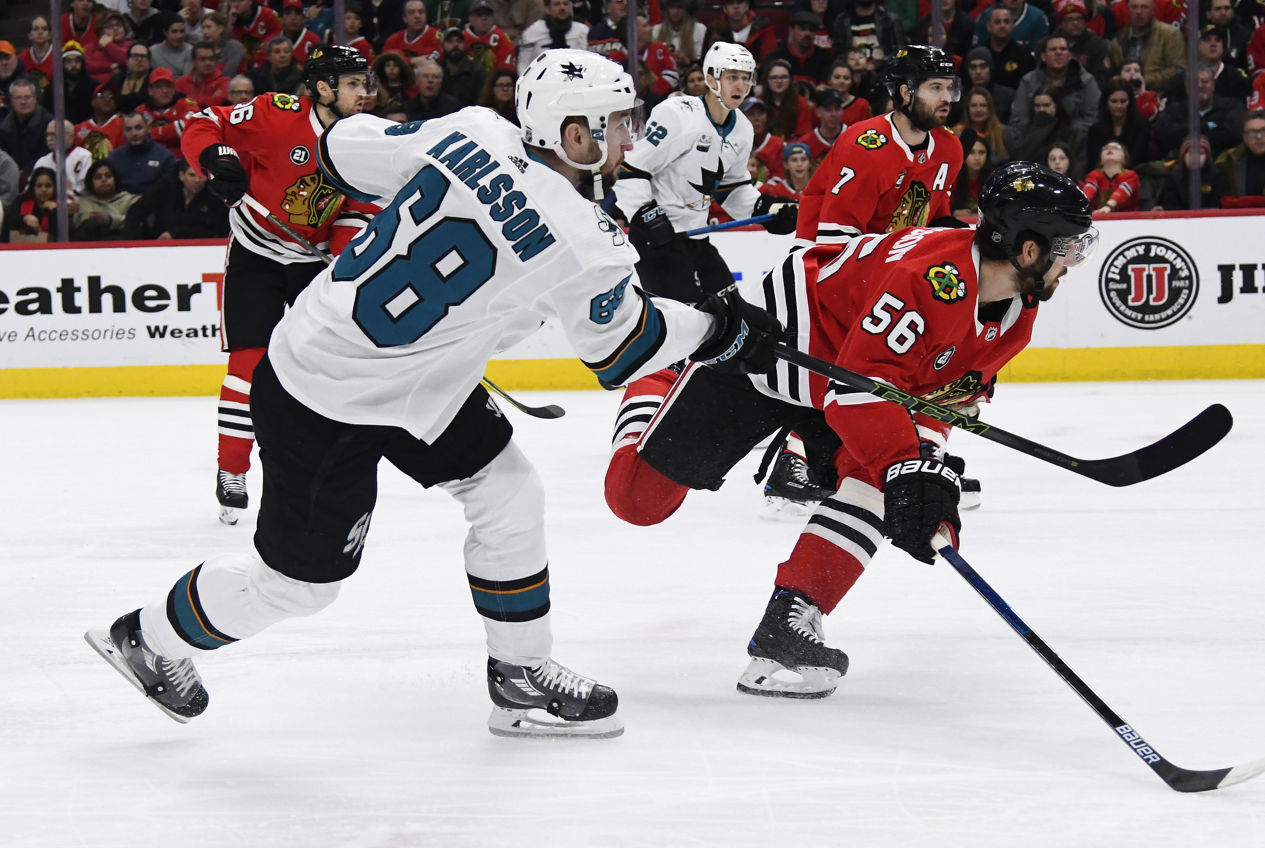 Sharks beat Blackhawks for 4th straight win; Crawford hurt