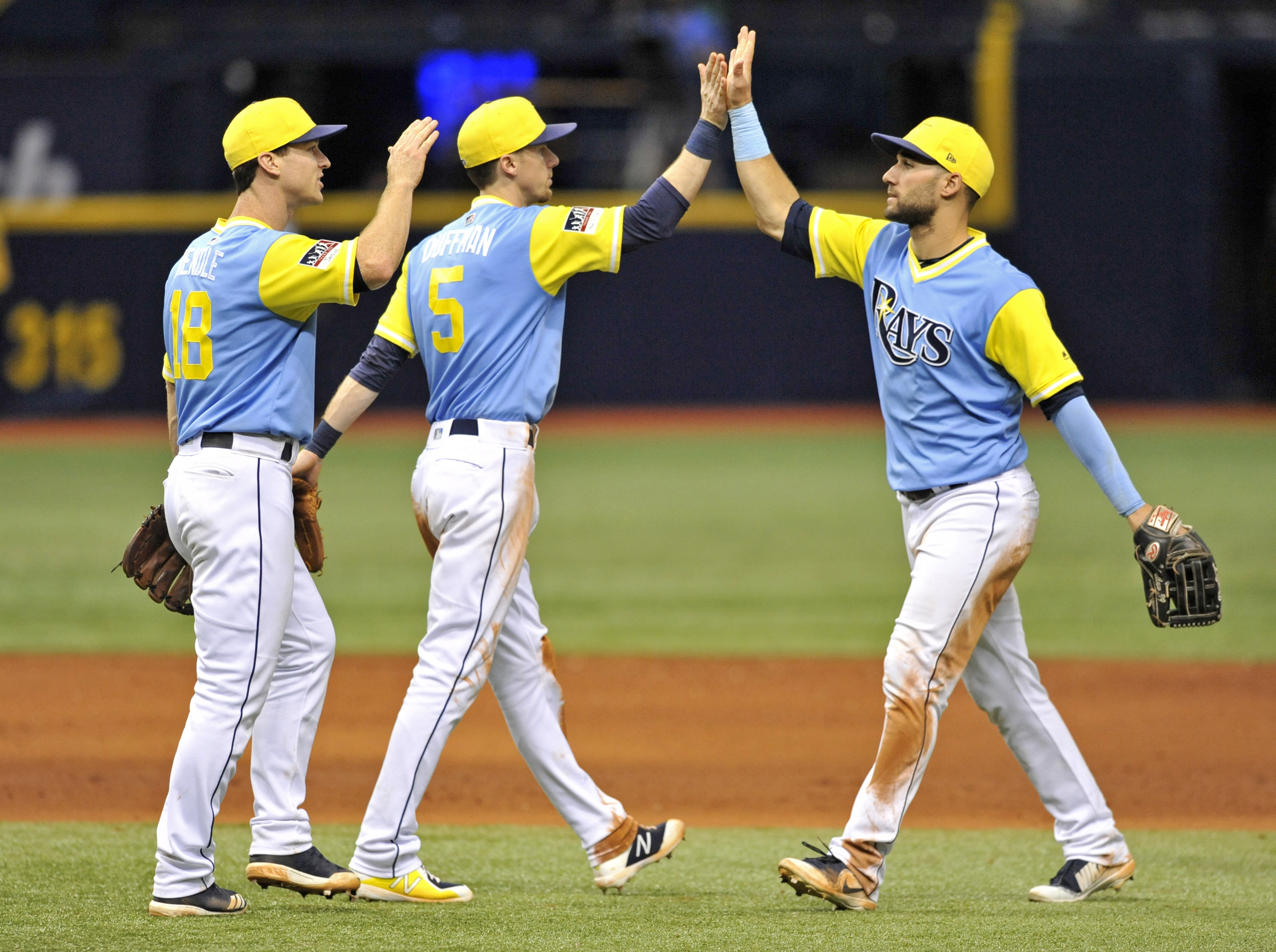 Snell, Rays win 8th straight and hand Red Sox 1st sweep