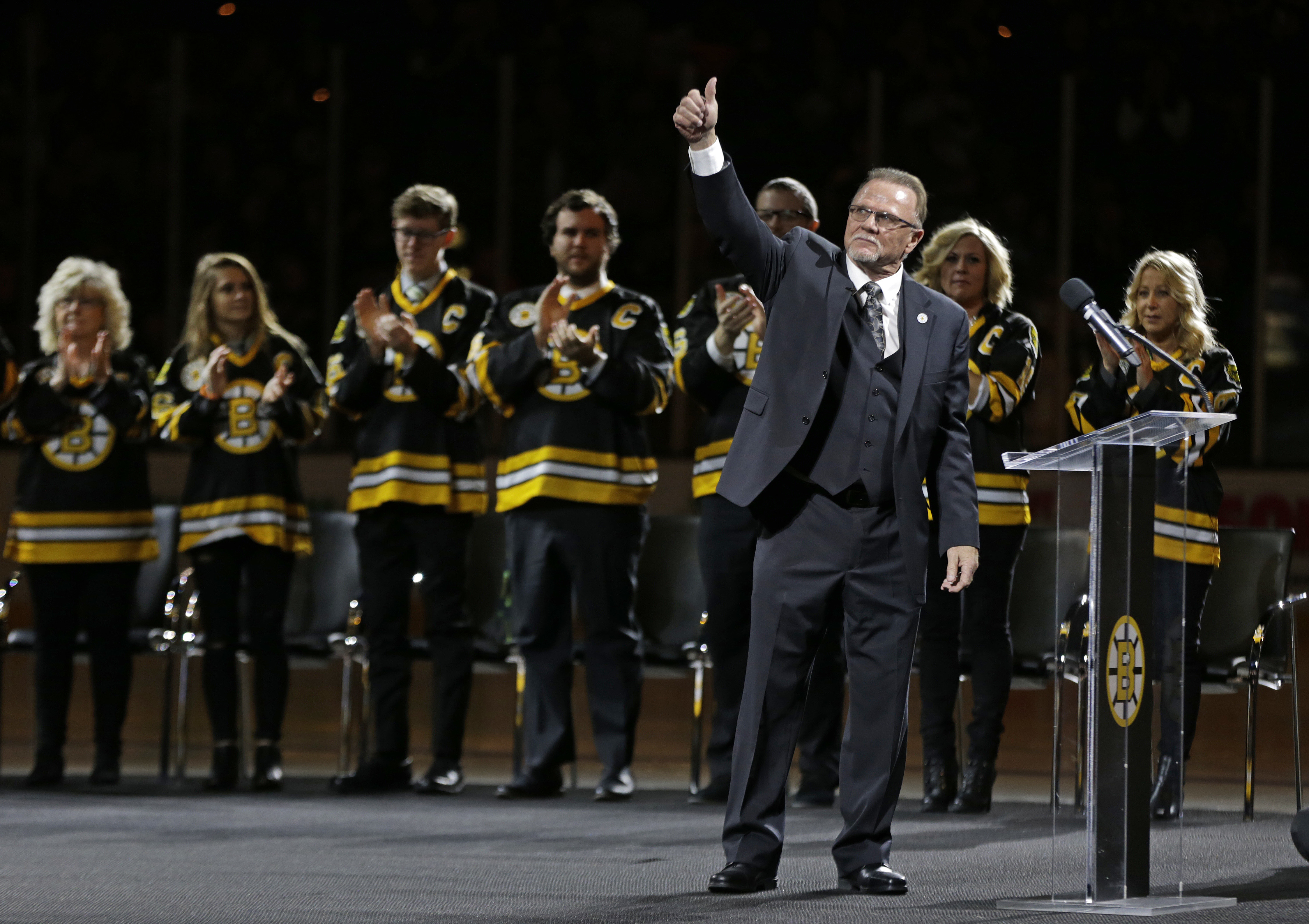 Boston Bruins retire Rick Middleton’s No. 16