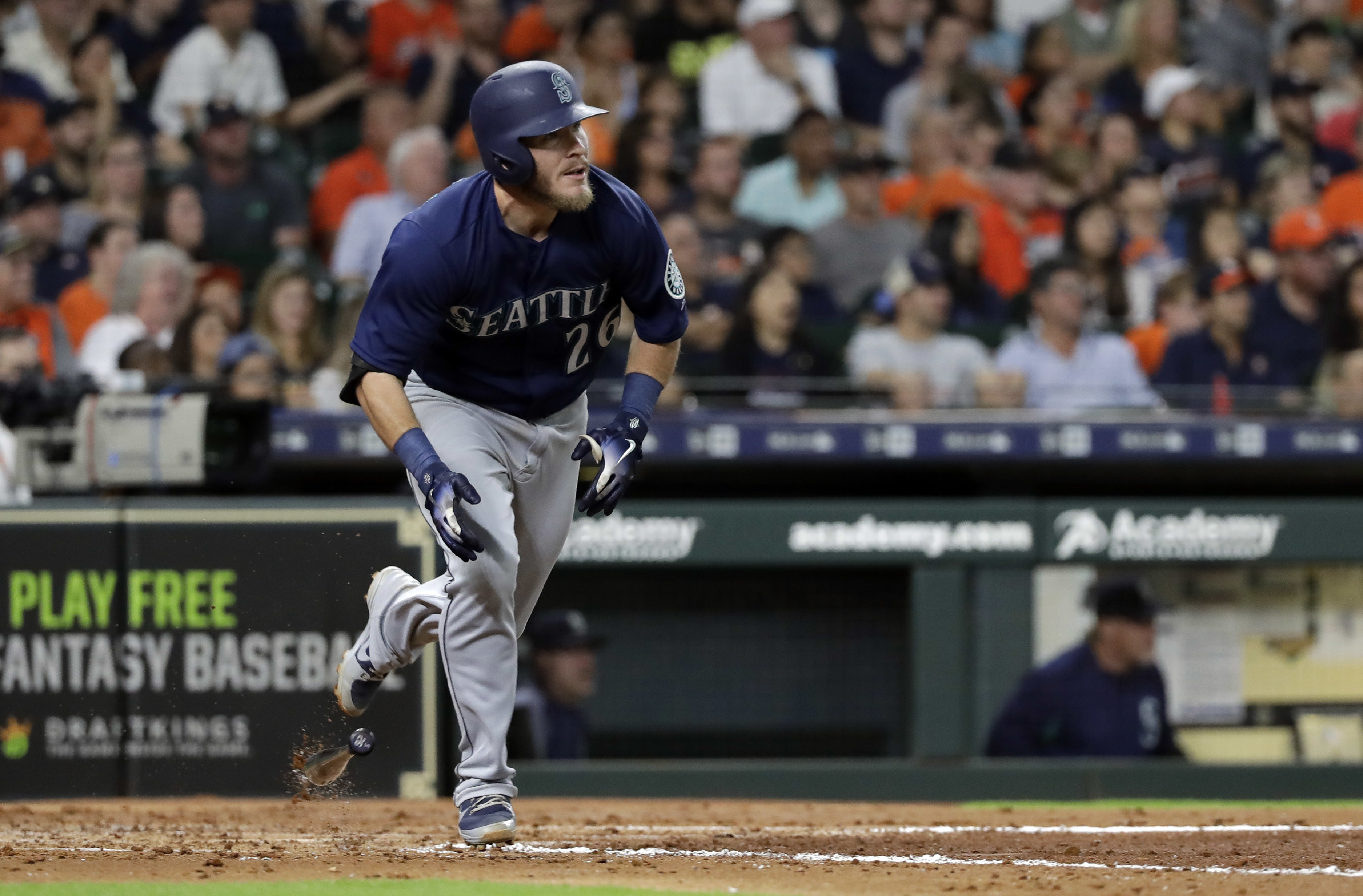 Healy helps Mariners rally to take 3rd straight from Astros