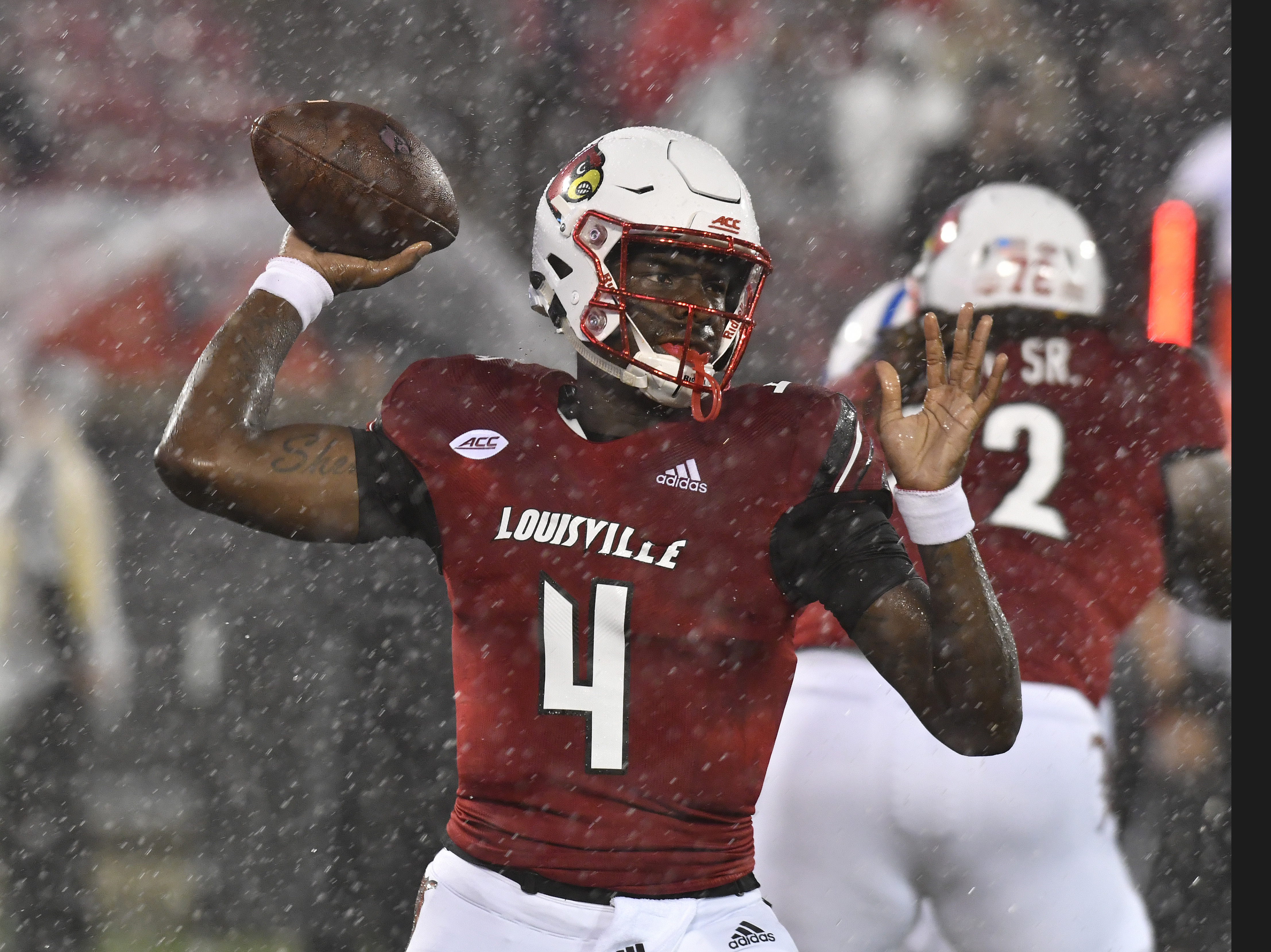 Lightning delays Indiana State-Louisville in first quarter