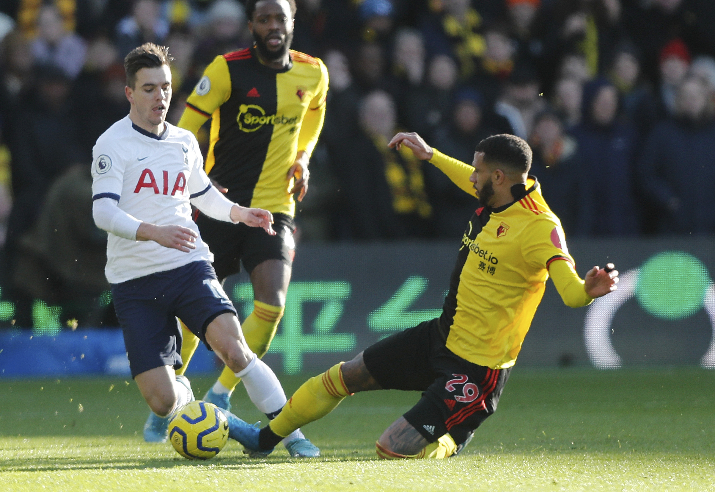 Spurs' winless run continues in draw at on-form Watford