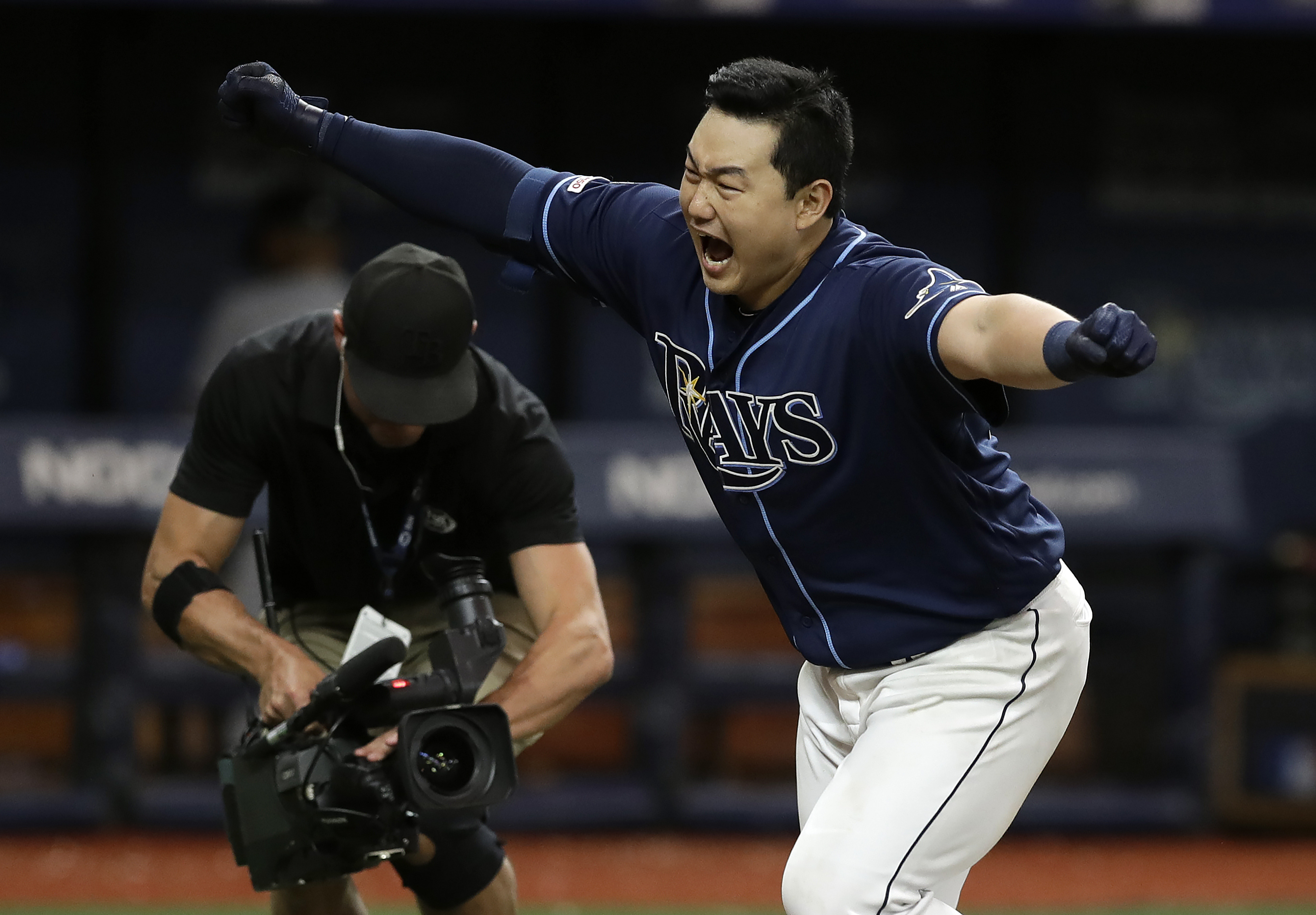 Choi HR in 12th lifts Rays 2-1 as Sabathia pitches in relief