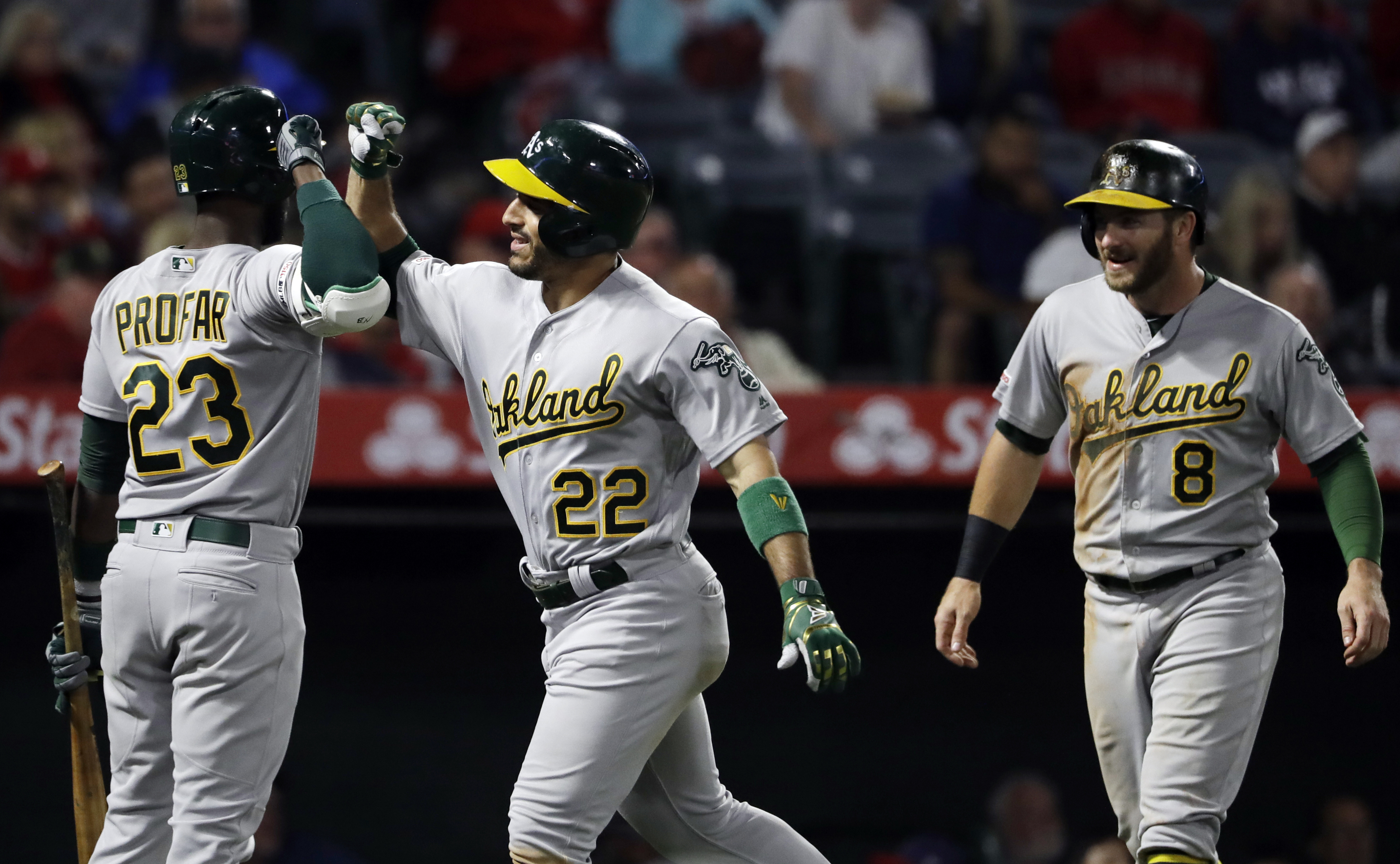 Laureano, Montas help Oakland snap 5-game losing streak