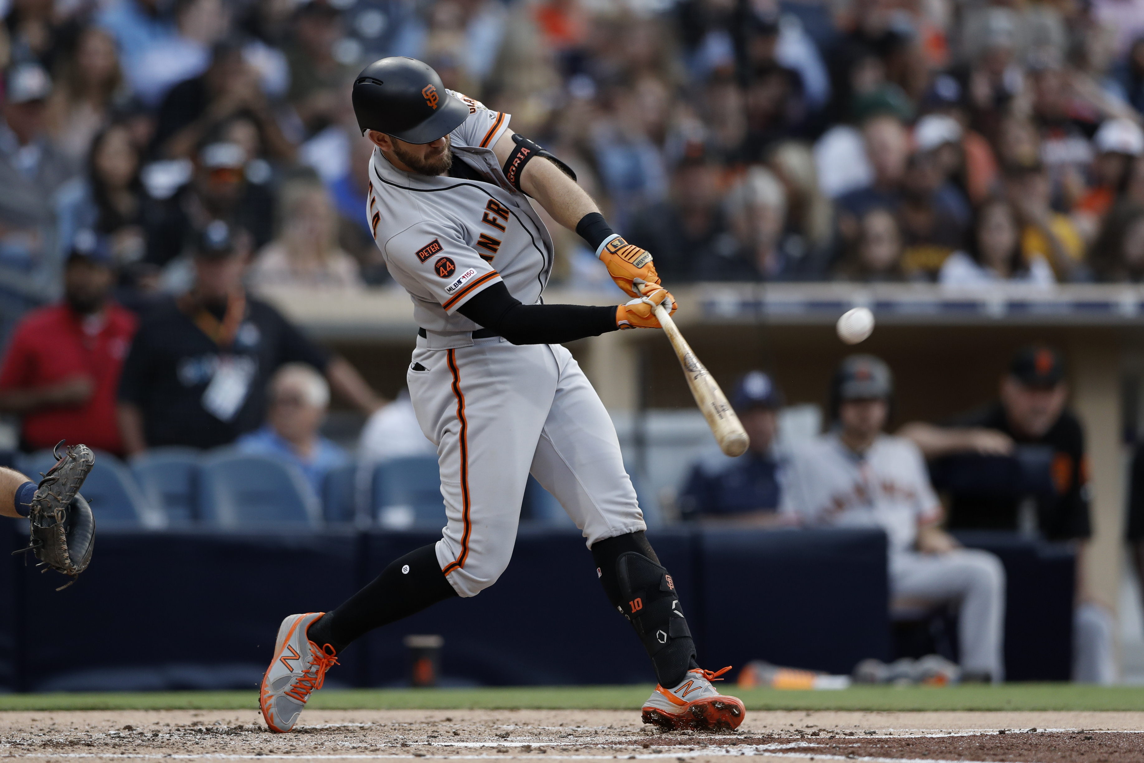 Longoria, Dickerson homer in Giants' 7-5 win vs Padres