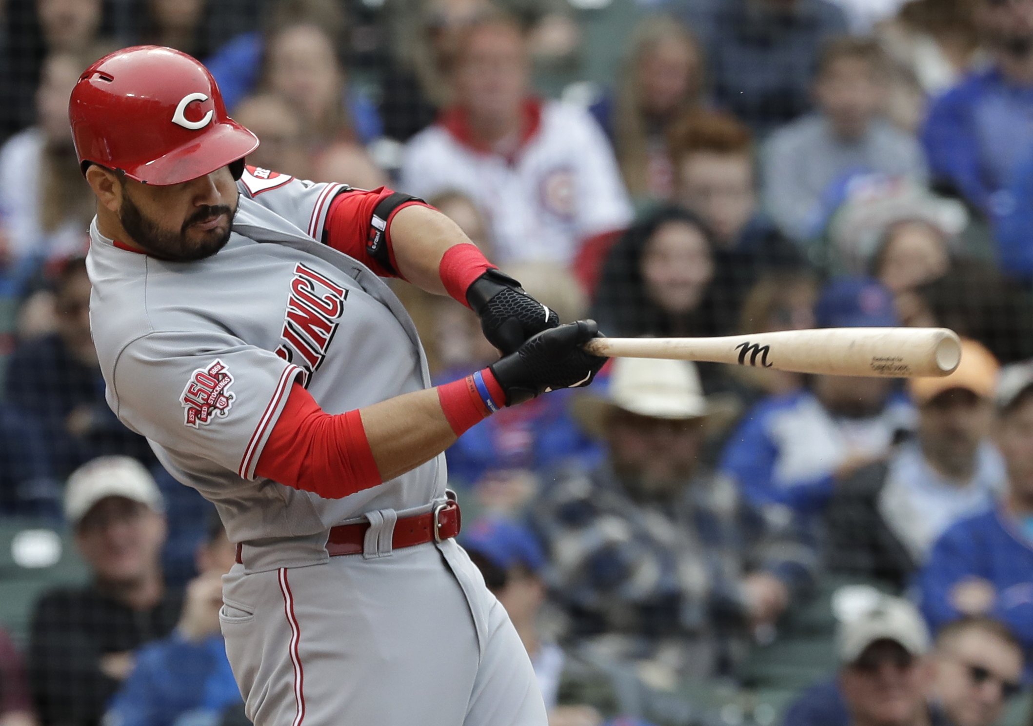 Suárez hits 2-run homer in 9th as Reds beat Cubs 6-5