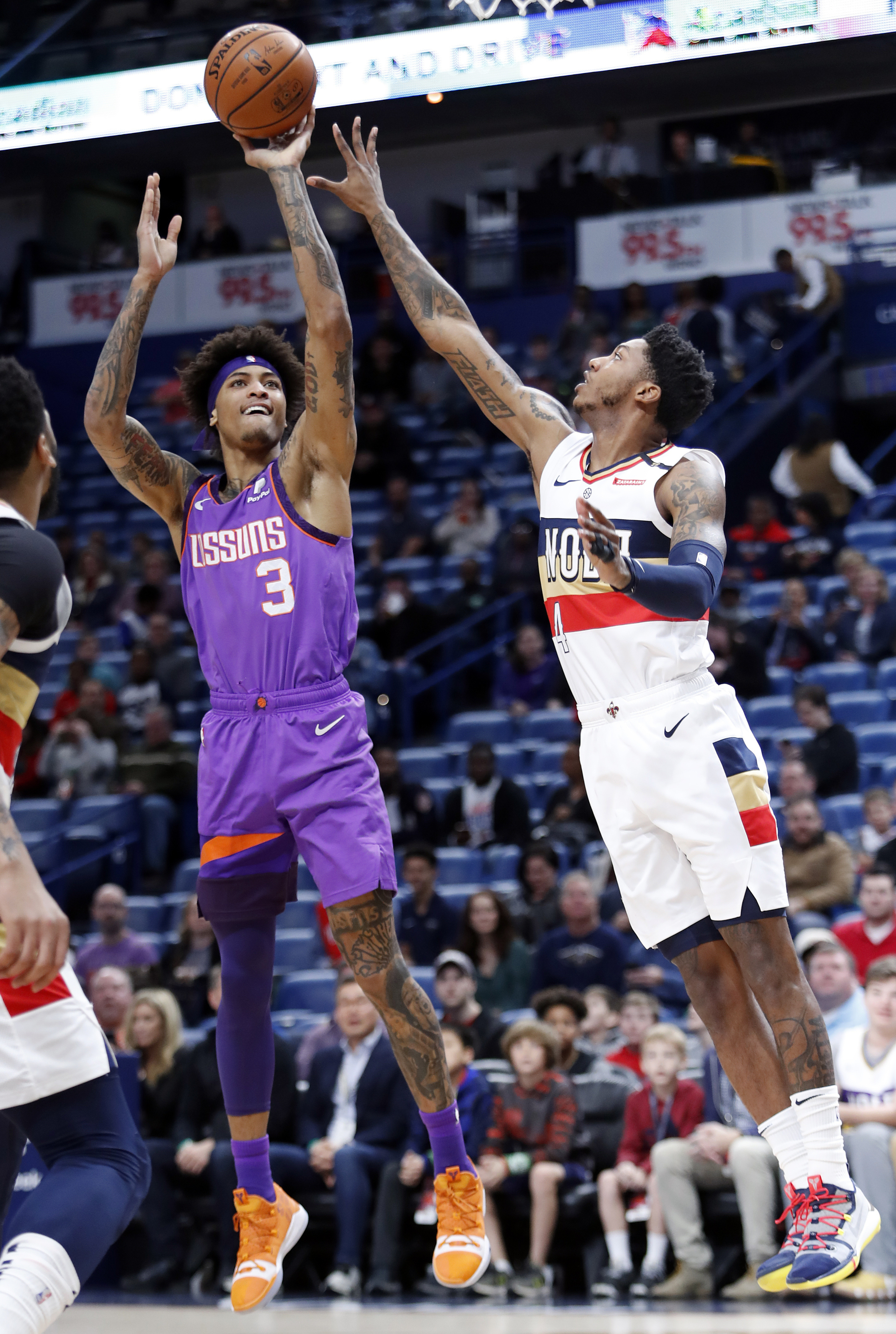 Jackson, Booker lift Suns over Pelicans in OT, 138-136