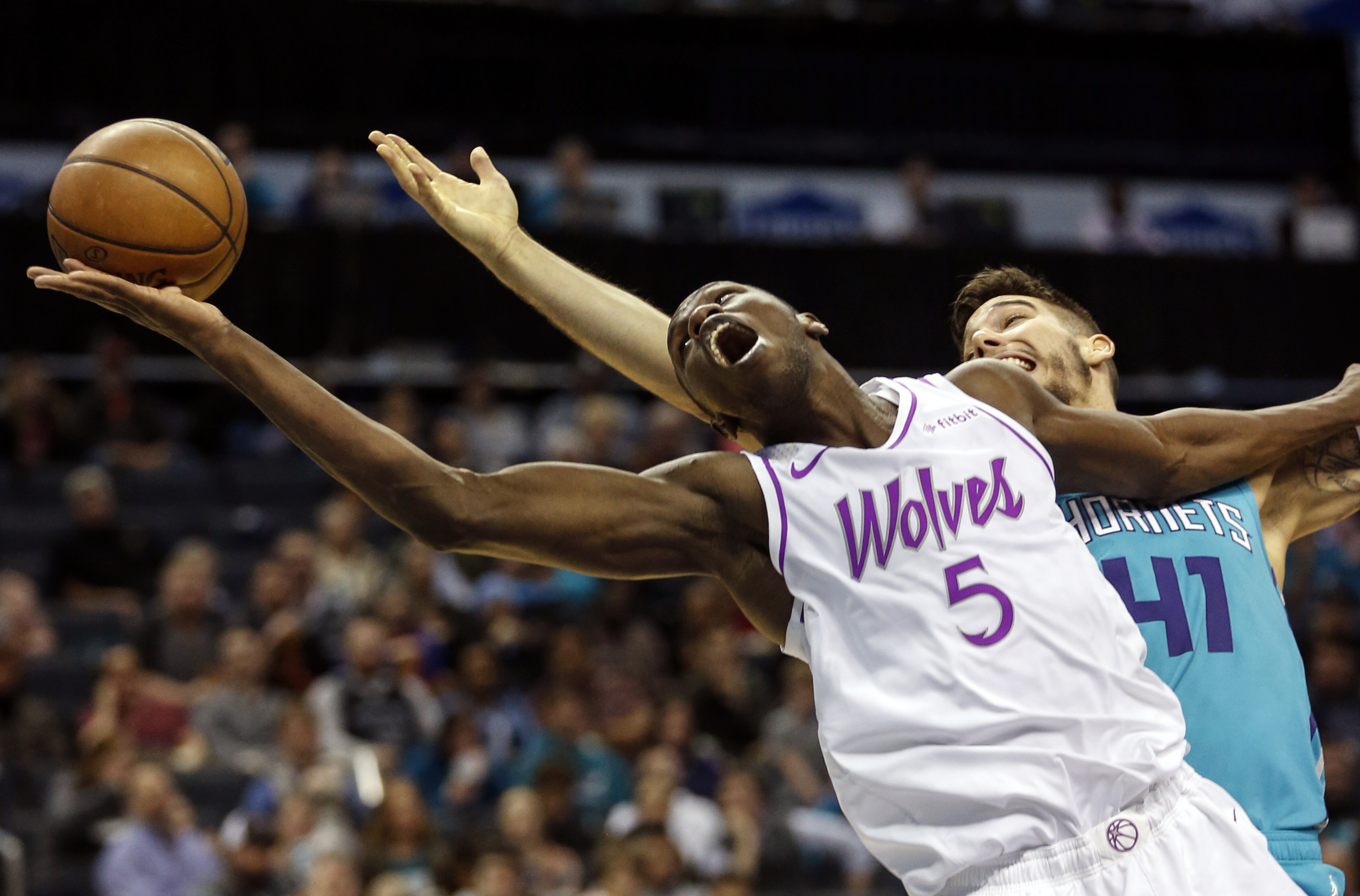 Walker, Bridges lead Hornets past Timberwolves, 113-106