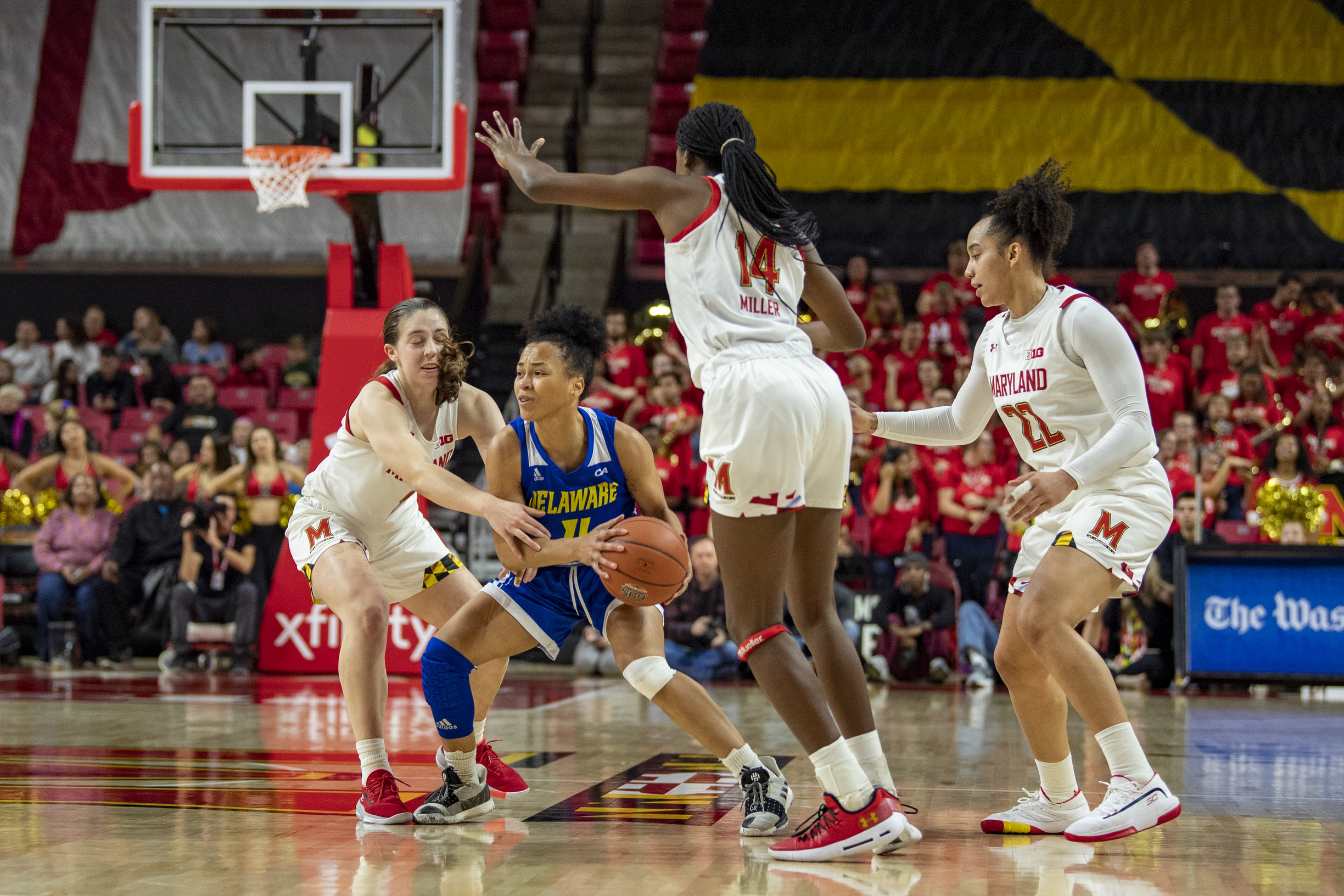 Mikesell leads No. 8 Maryland to 99-55 rout of Delaware