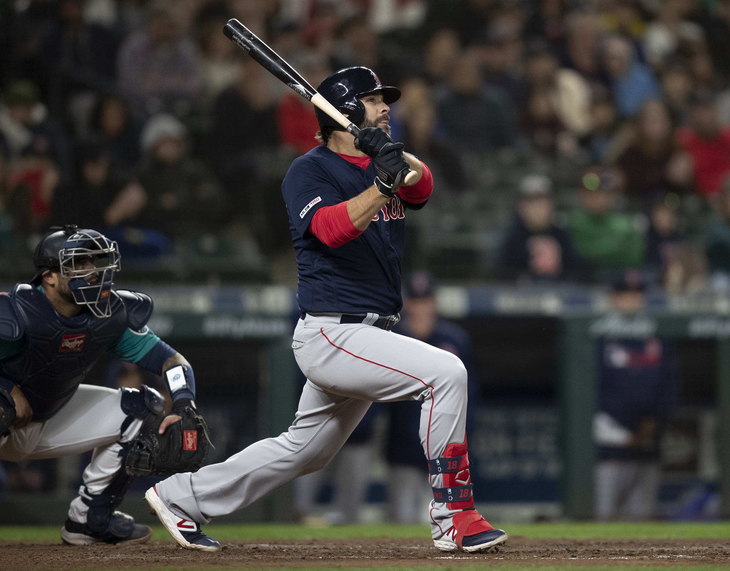 Moreland 3-run HR in 9th, champ Bosox beat Seattle for 1st W