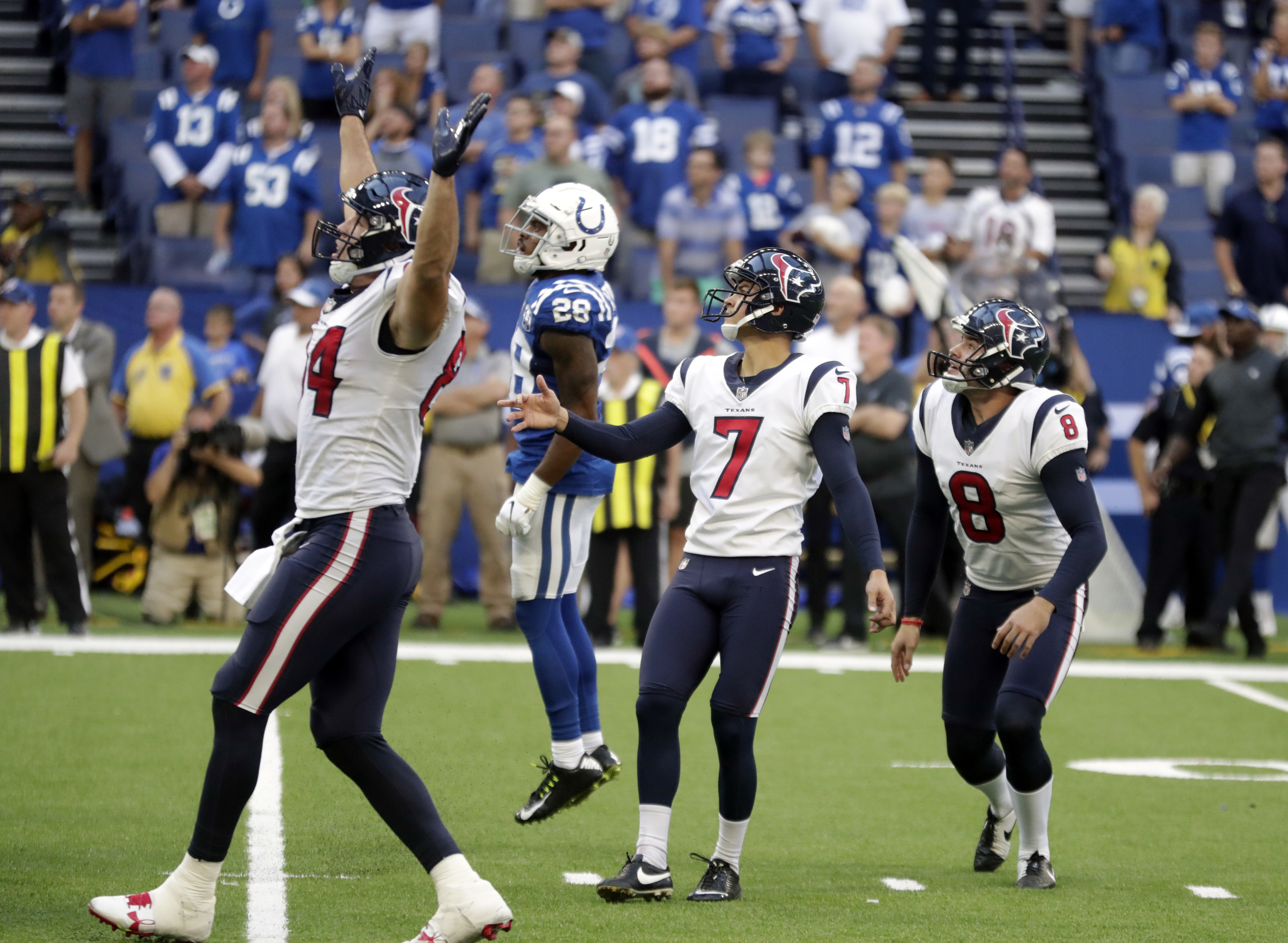 Texans celebrate after snapping 9-game losing streak