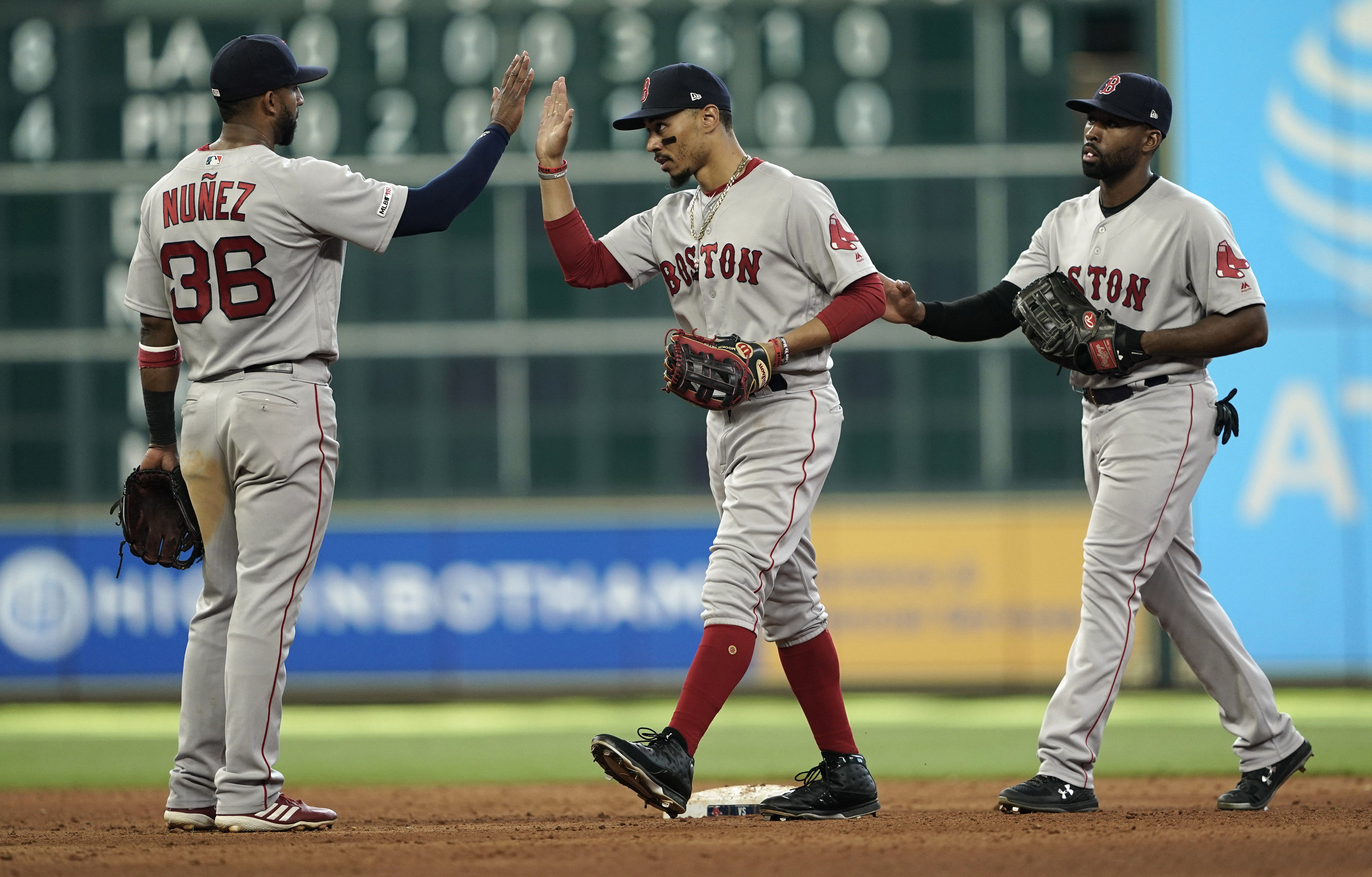 Red Sox beat Verlander, Astros 4-1 to avoid 3-game sweep