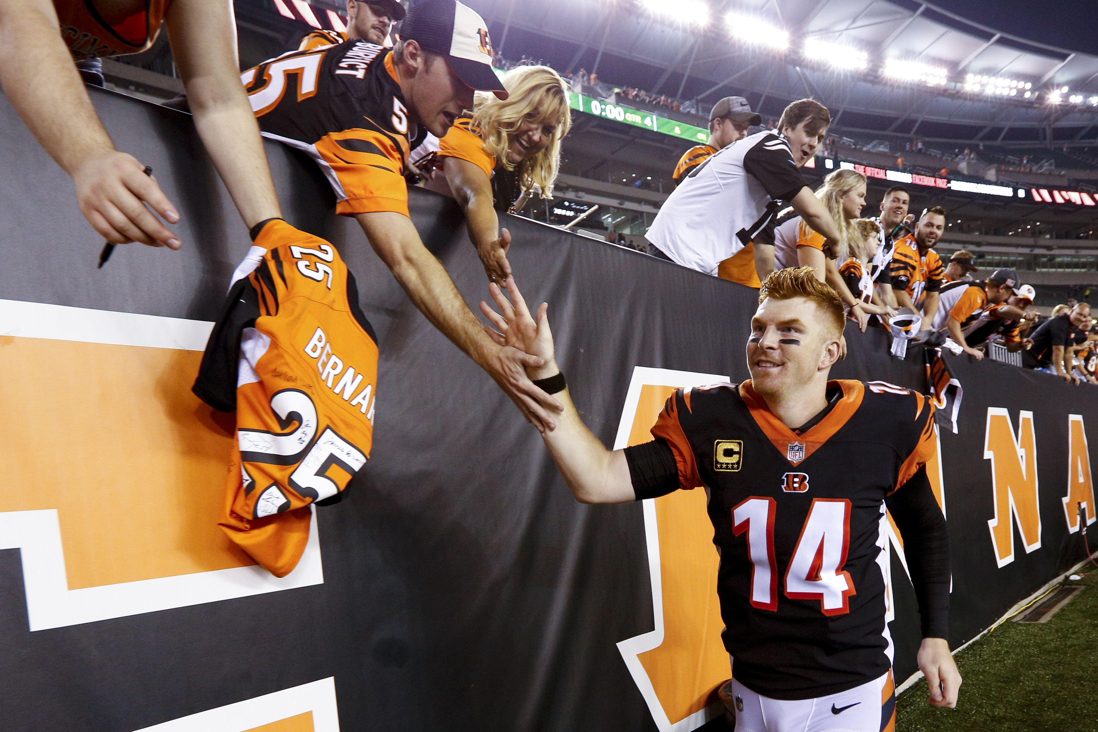 Dalton throws 4 TD passes, leads Bengals over Ravens 34-23