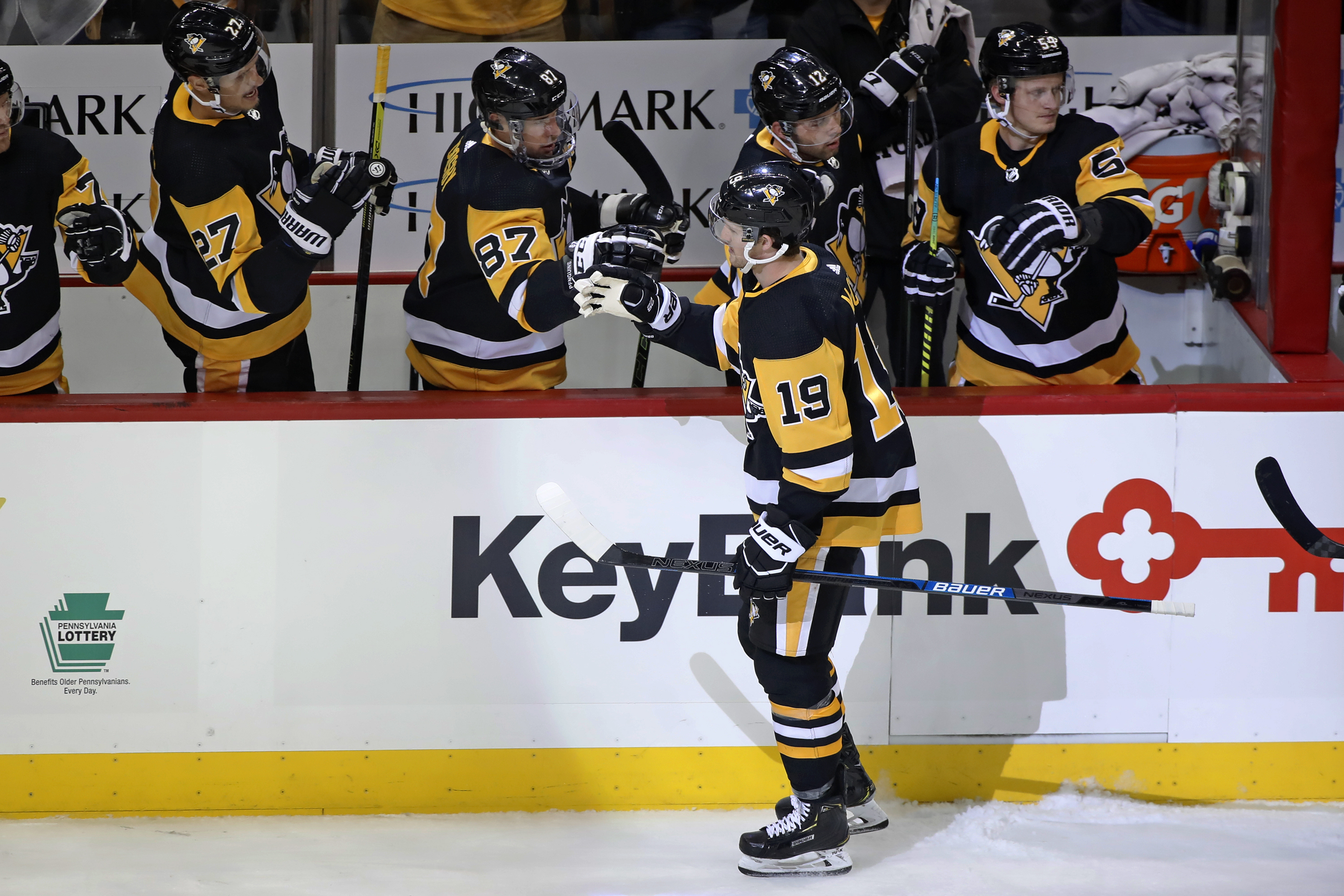 Crosby, Simon lead Penguins to big win over Flyers