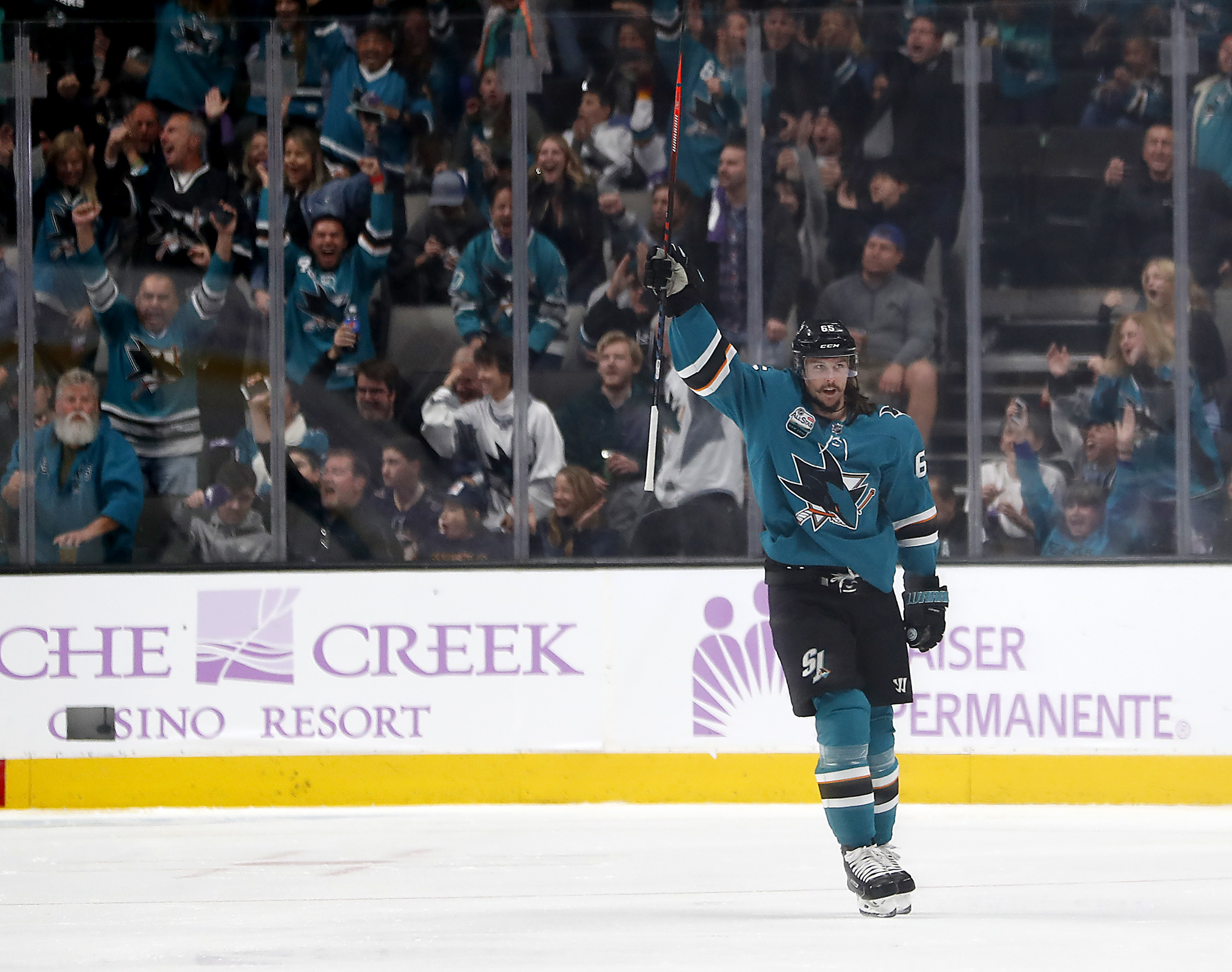 Karlsson scores 1st goal with Sharks in 4-0 win over Blues