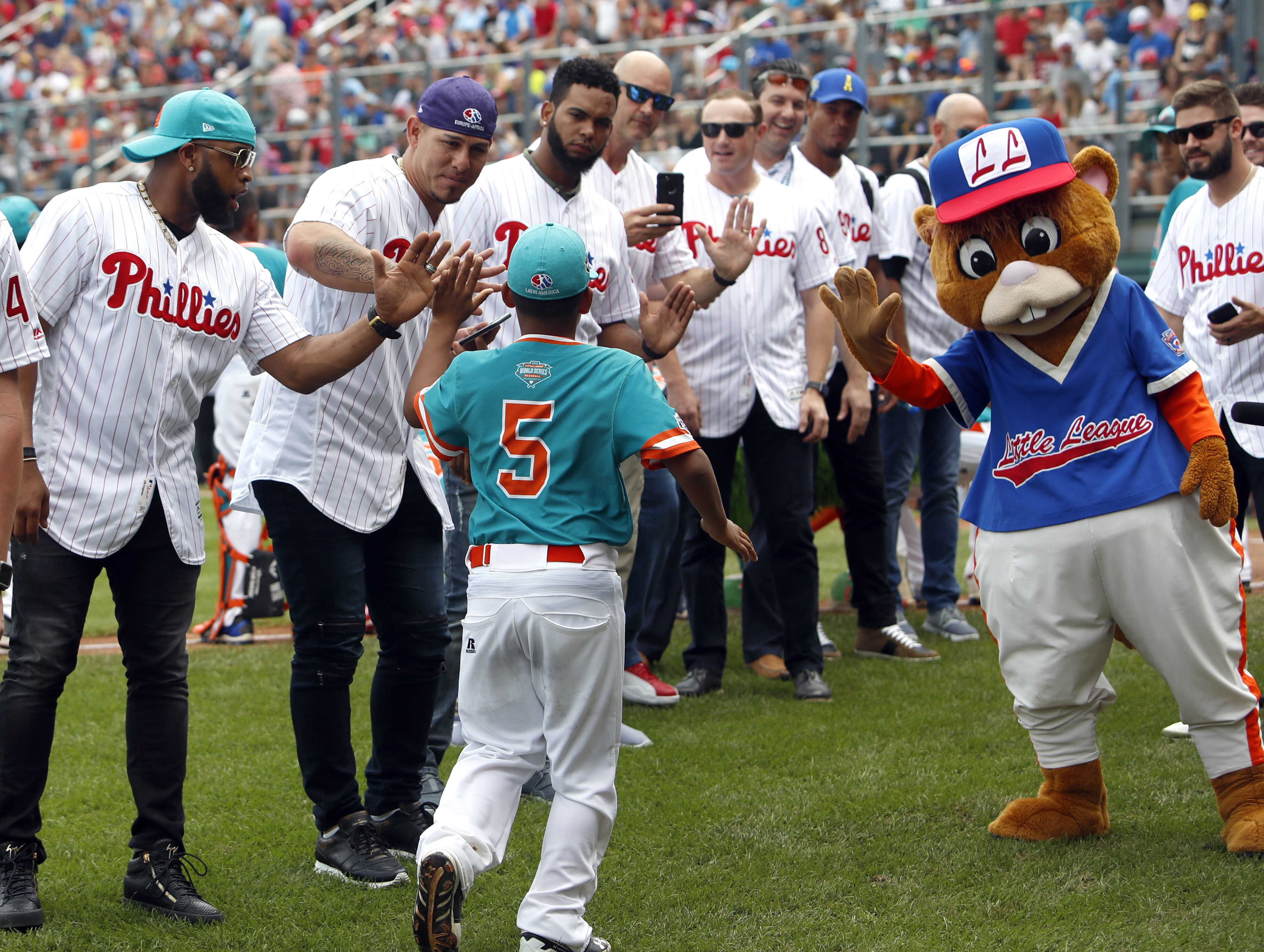 Cubs to face Pirates in 2019 Little League Classic