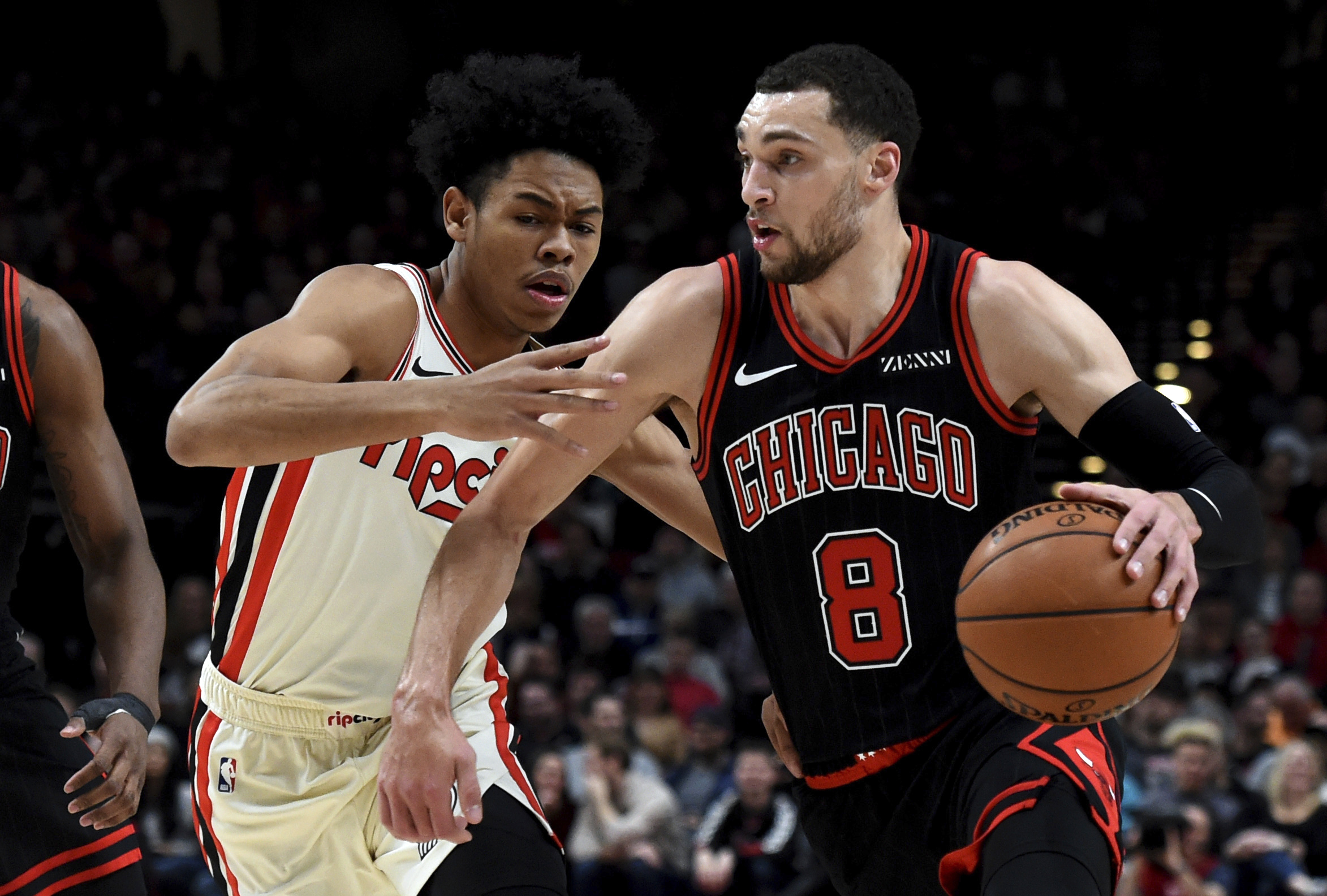 Anthony has a double-double, Blazers beat the Bulls 107-103