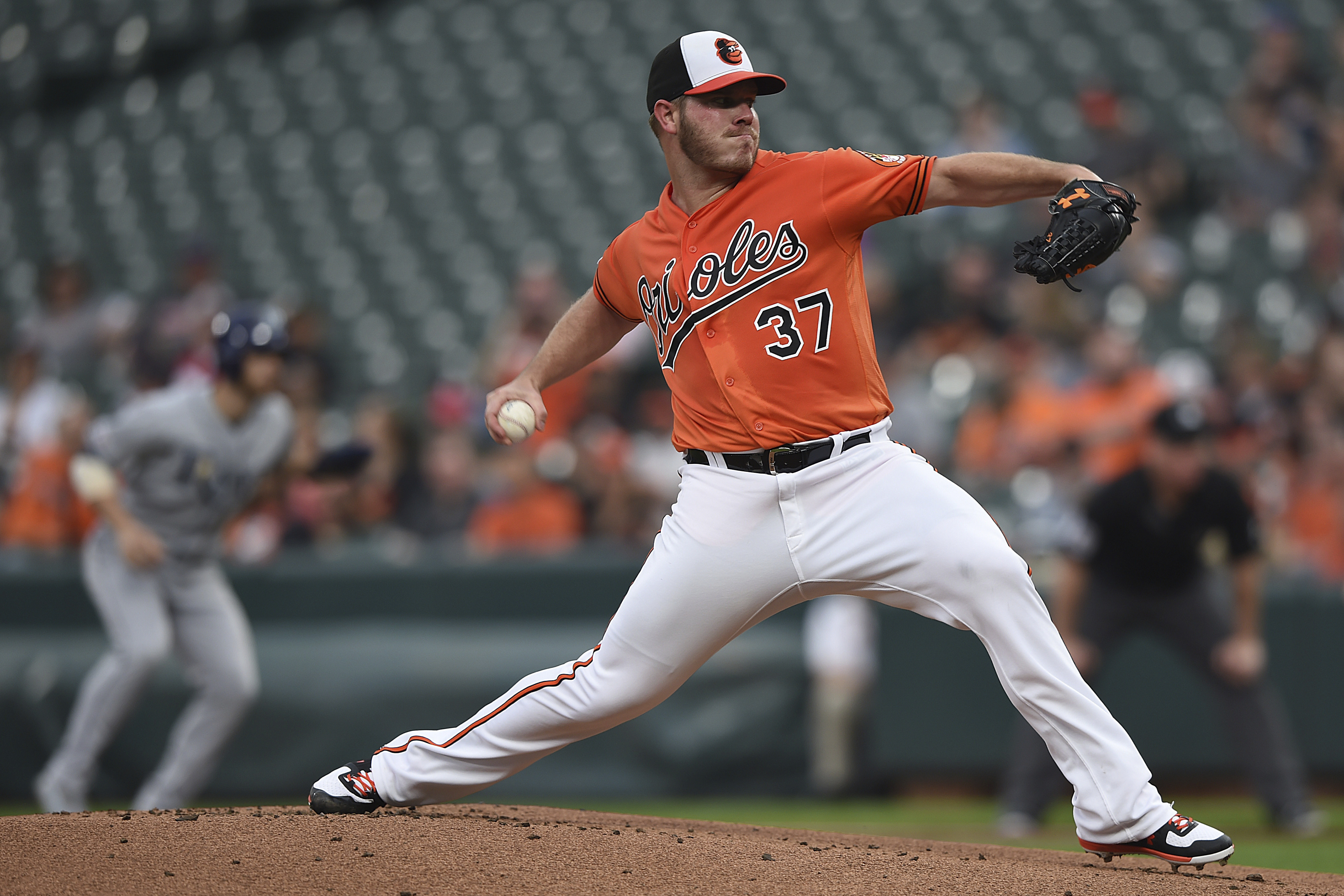 Bundy takes 2-hitter into 8th, lifts Orioles past Rays 3-0