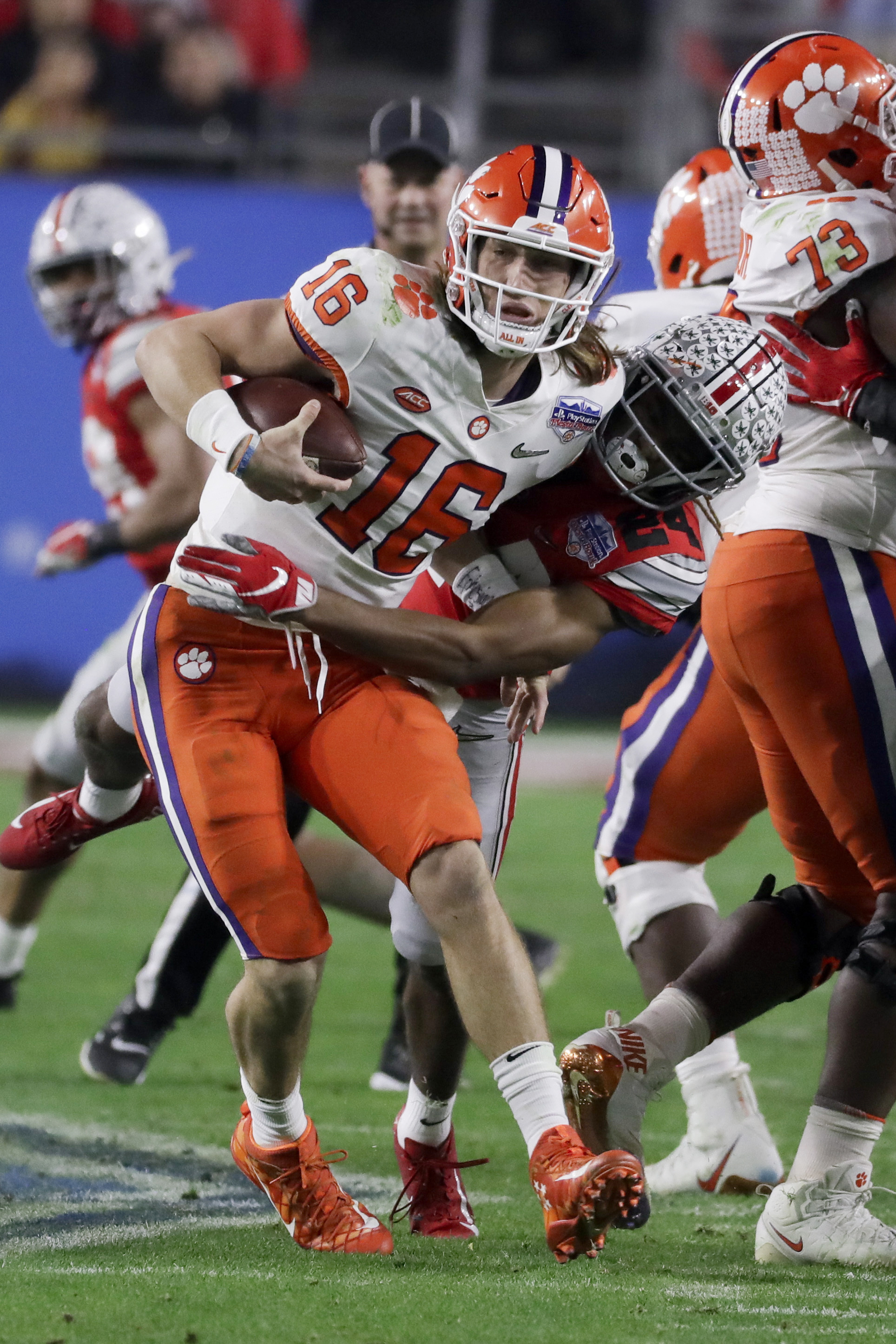 Ohio State's Wade ejected for targeting in Fiesta Bowl