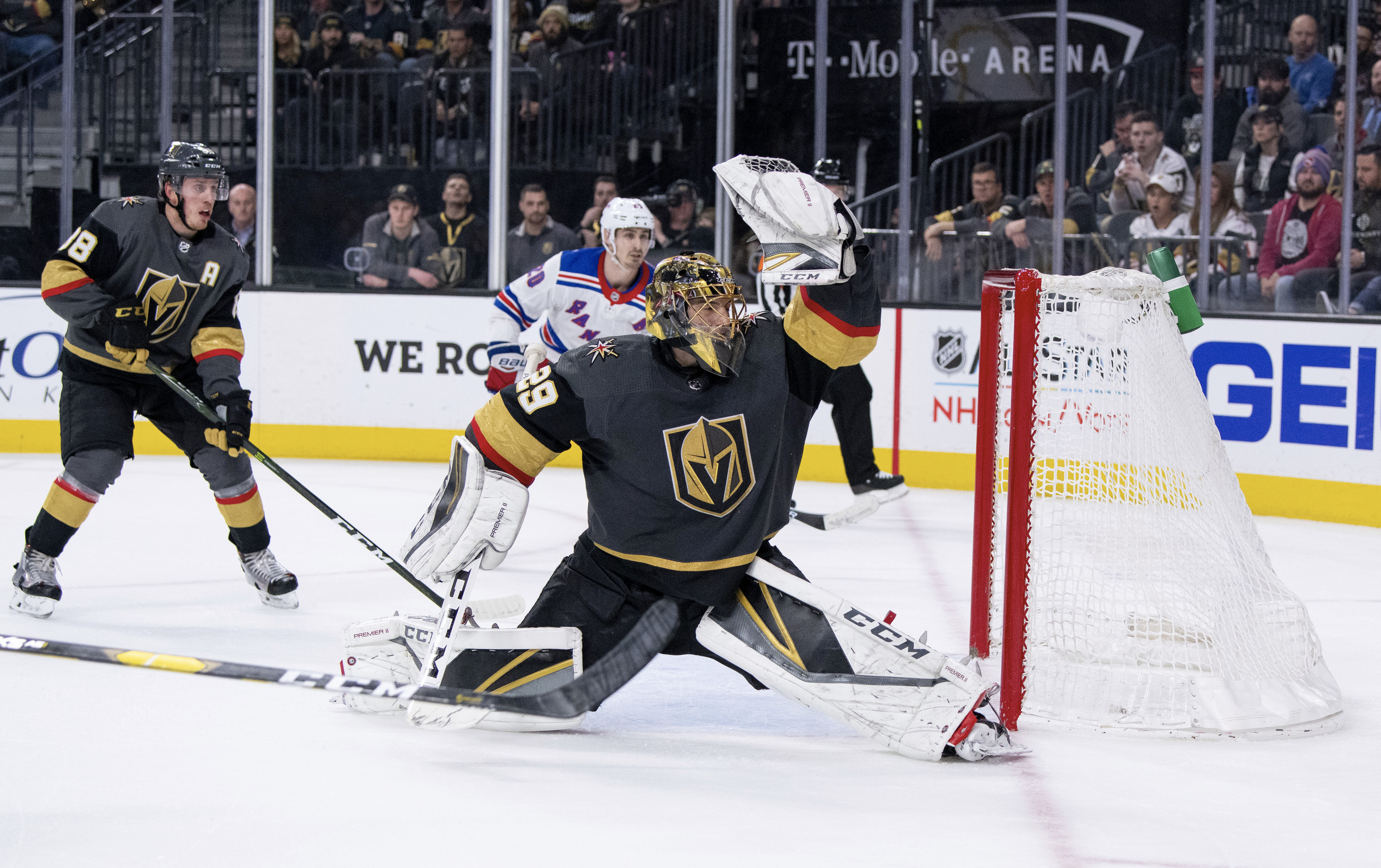 Golden Knights beat Rangers 4-2 for 7th straight victory