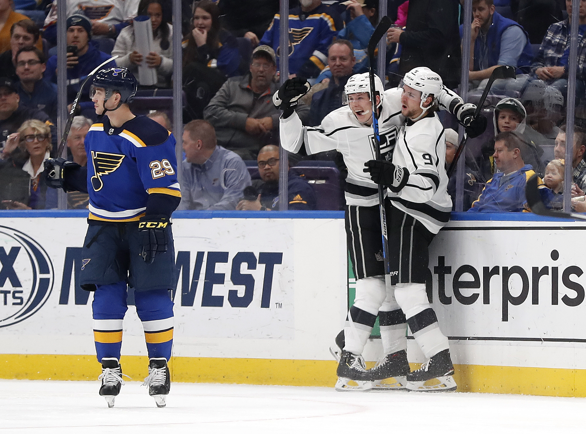 Peterson, Luff lead Kings to 2-0 win over Blues