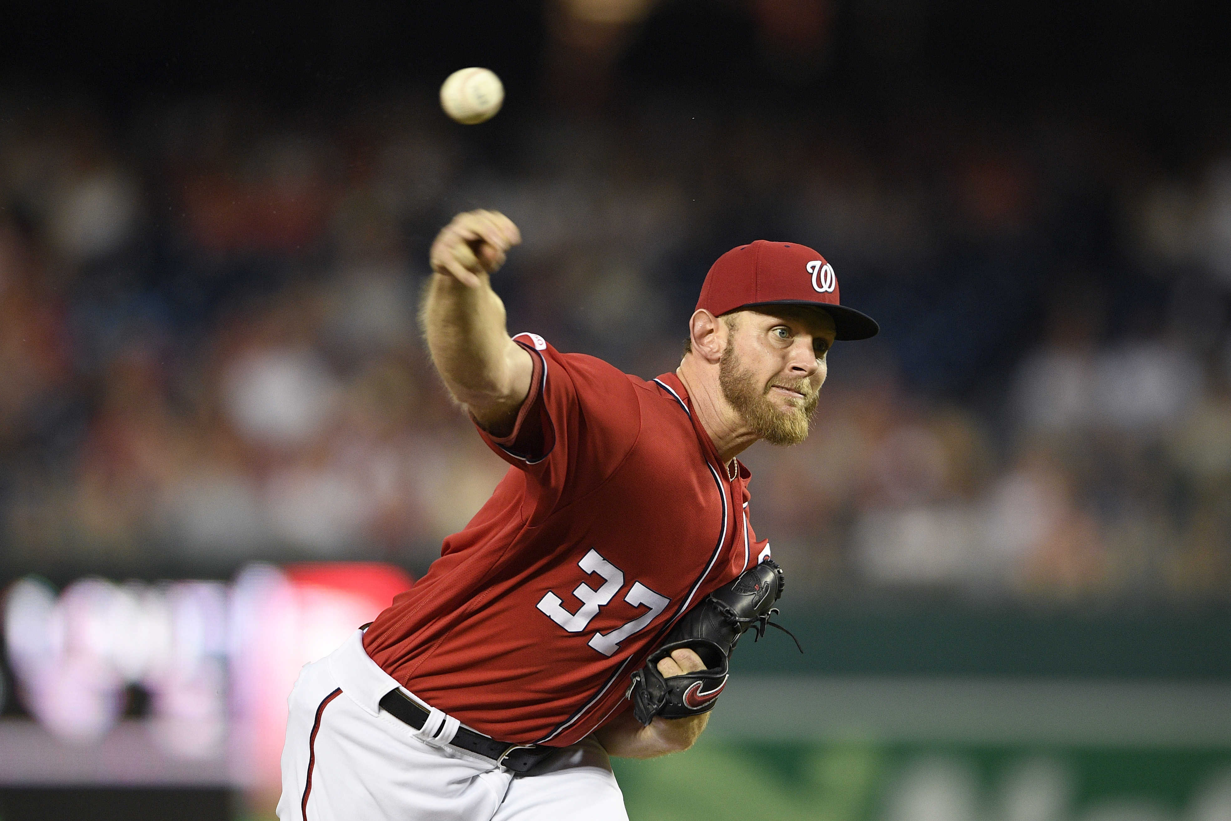 LEADING OFF: Strasburg vs Braves, Lorenzen does it all