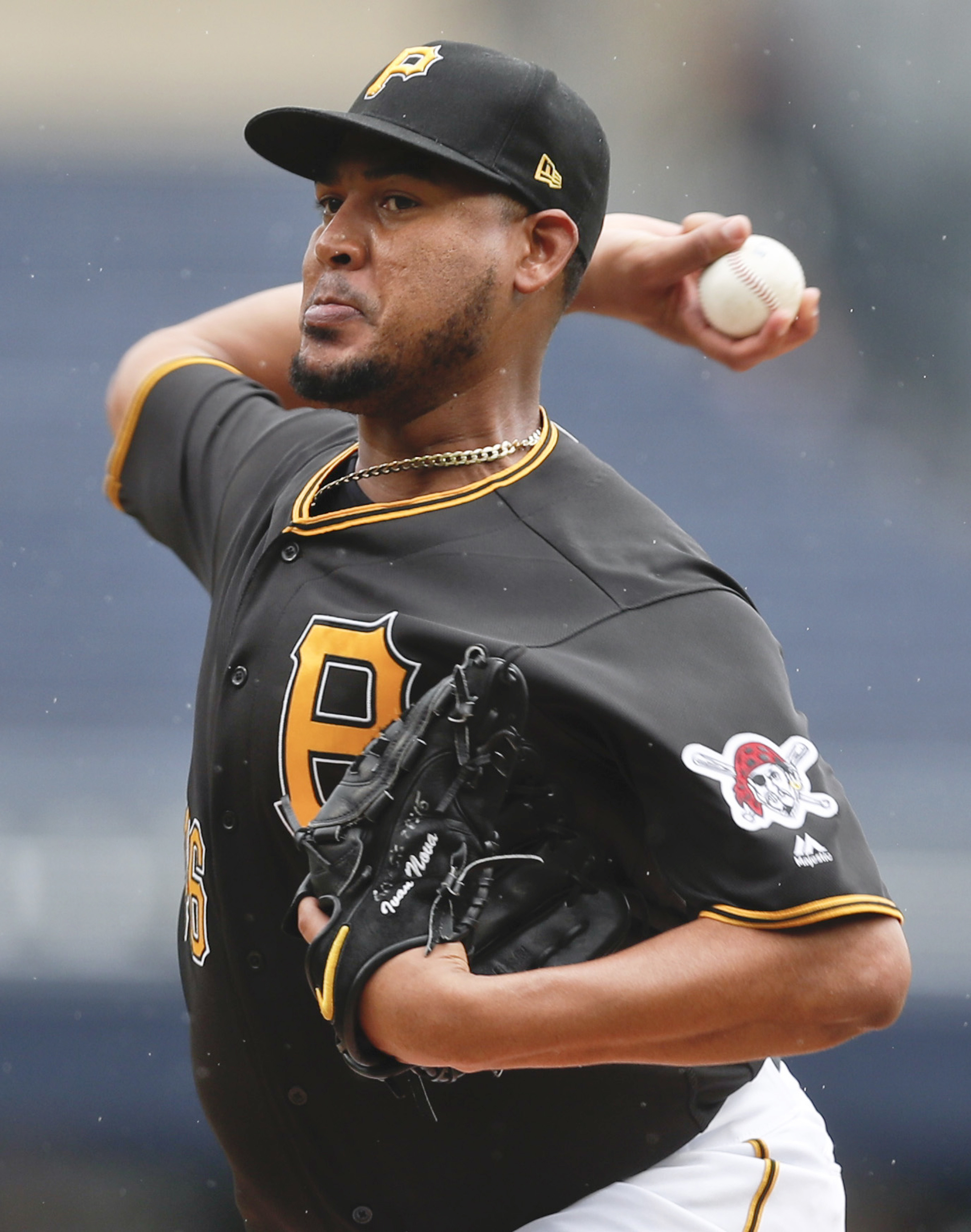 Bell, Nova lead Pirates over Marlins 5-1 for 5th win in row