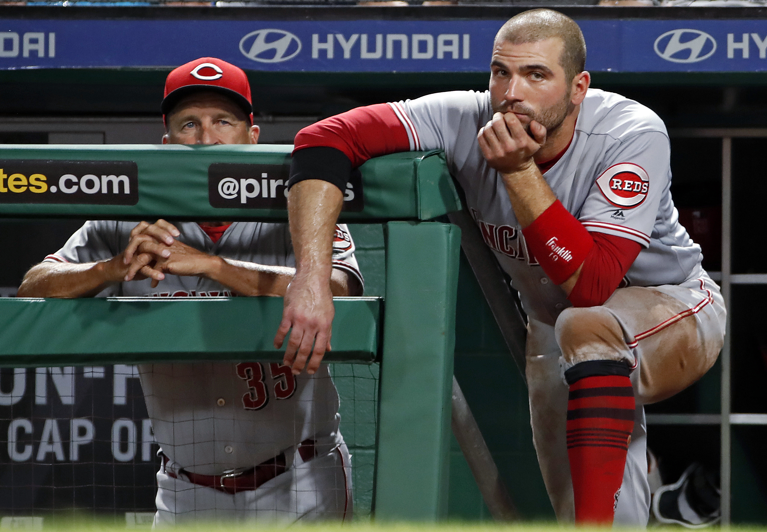 Reds looking for manager after 4th straight 90-loss season