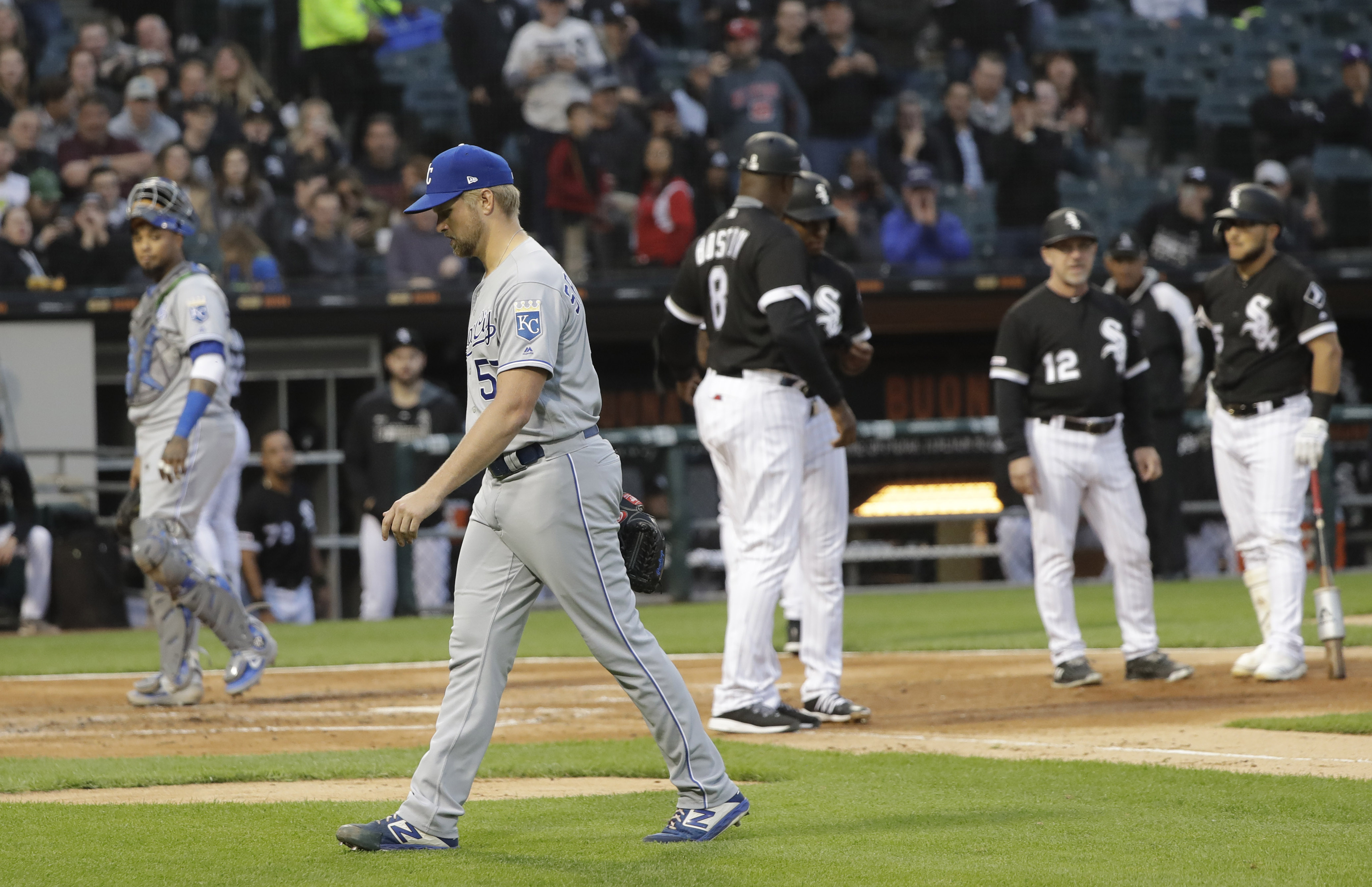 Royals' Sparkman ejected after beaning Chicago's Anderson