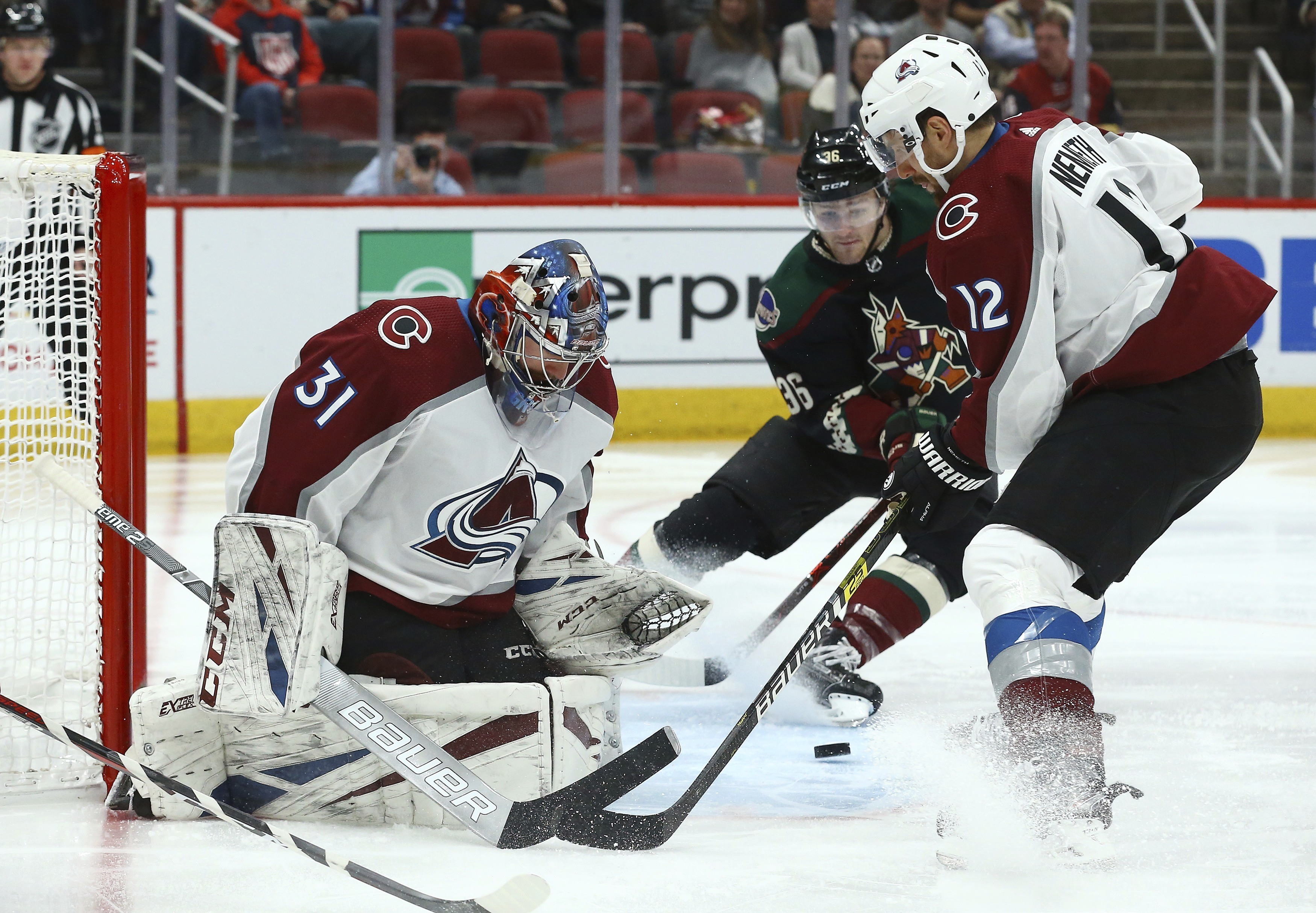 Richardson’s 2 late goals lead Coyotes past Avalanche 6-4