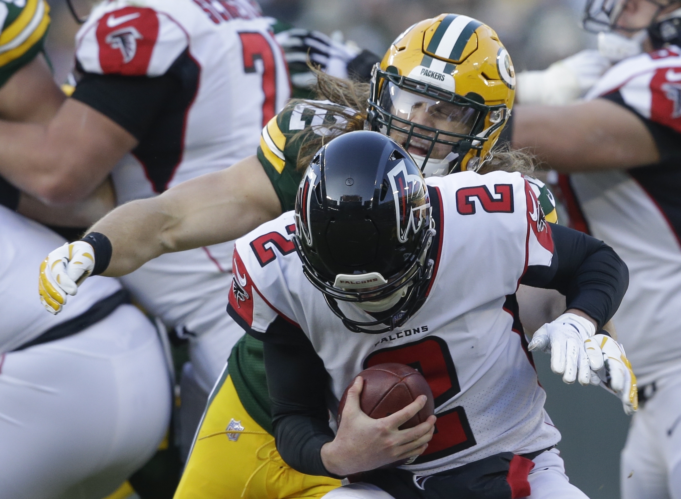 Mistakes, penalties plague Falcons, ensuring losing record