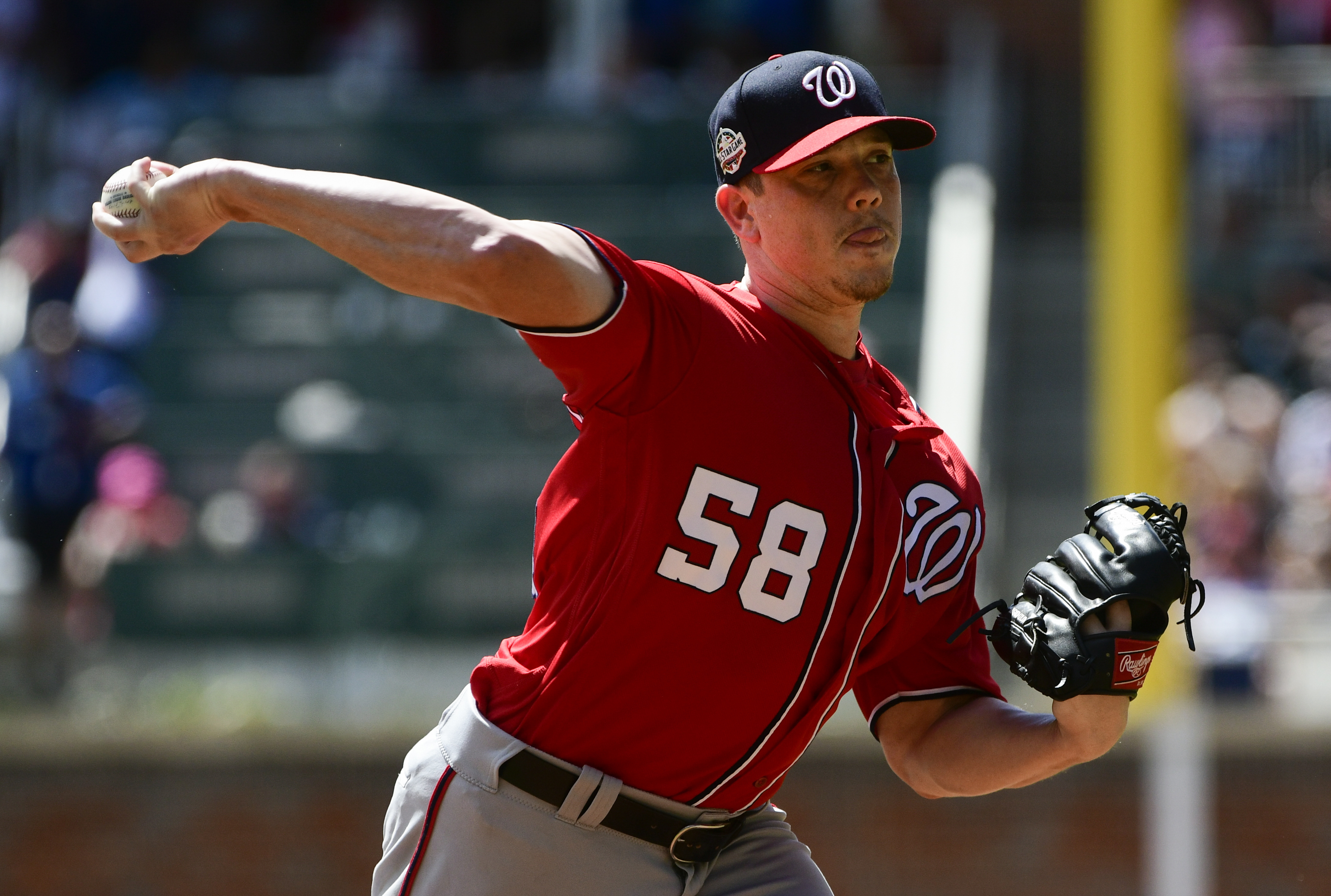 Hellickson leaves after reinjuring wrist while batting