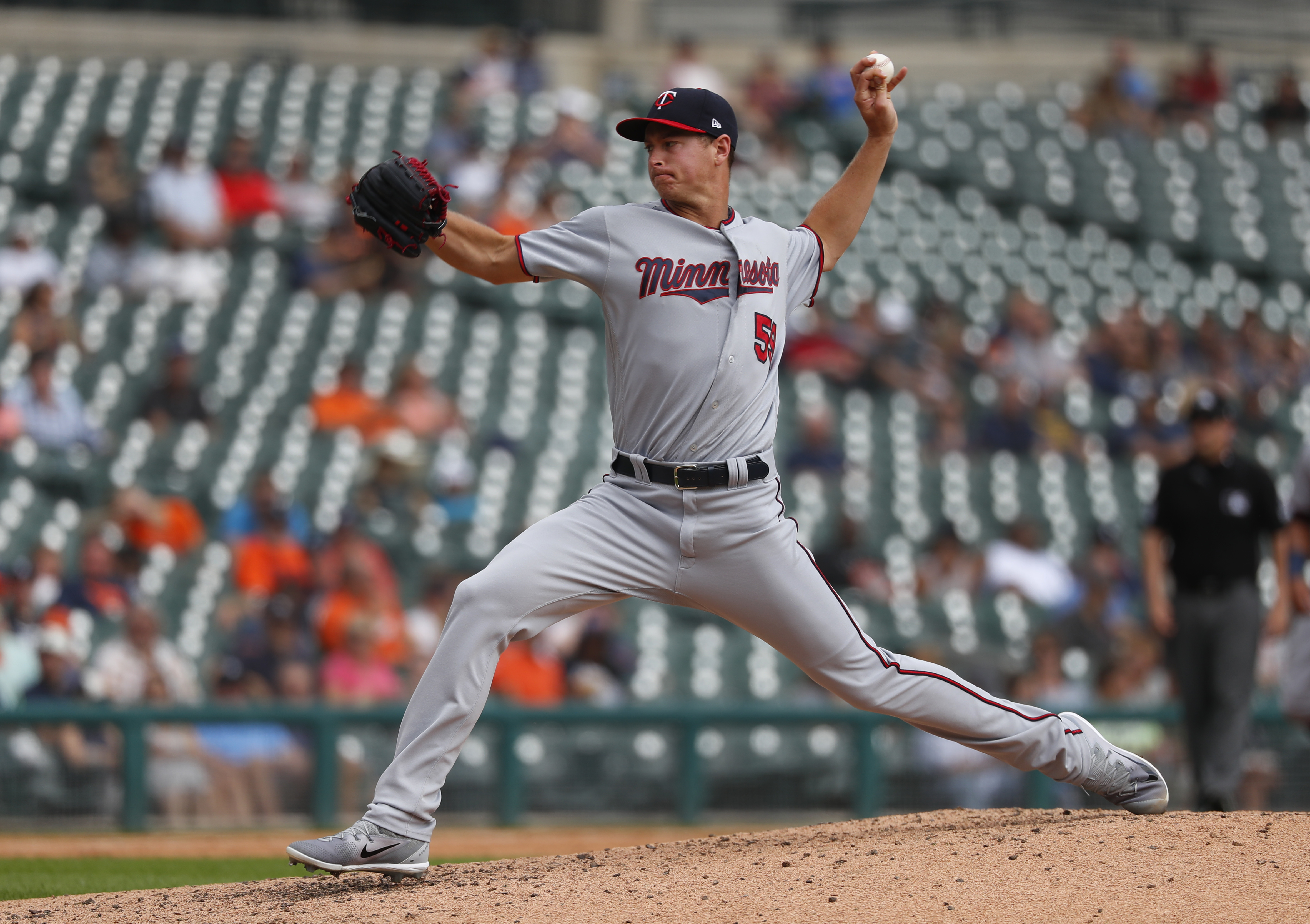 Twins sweep 3-game series from Tigers with 8-2 win