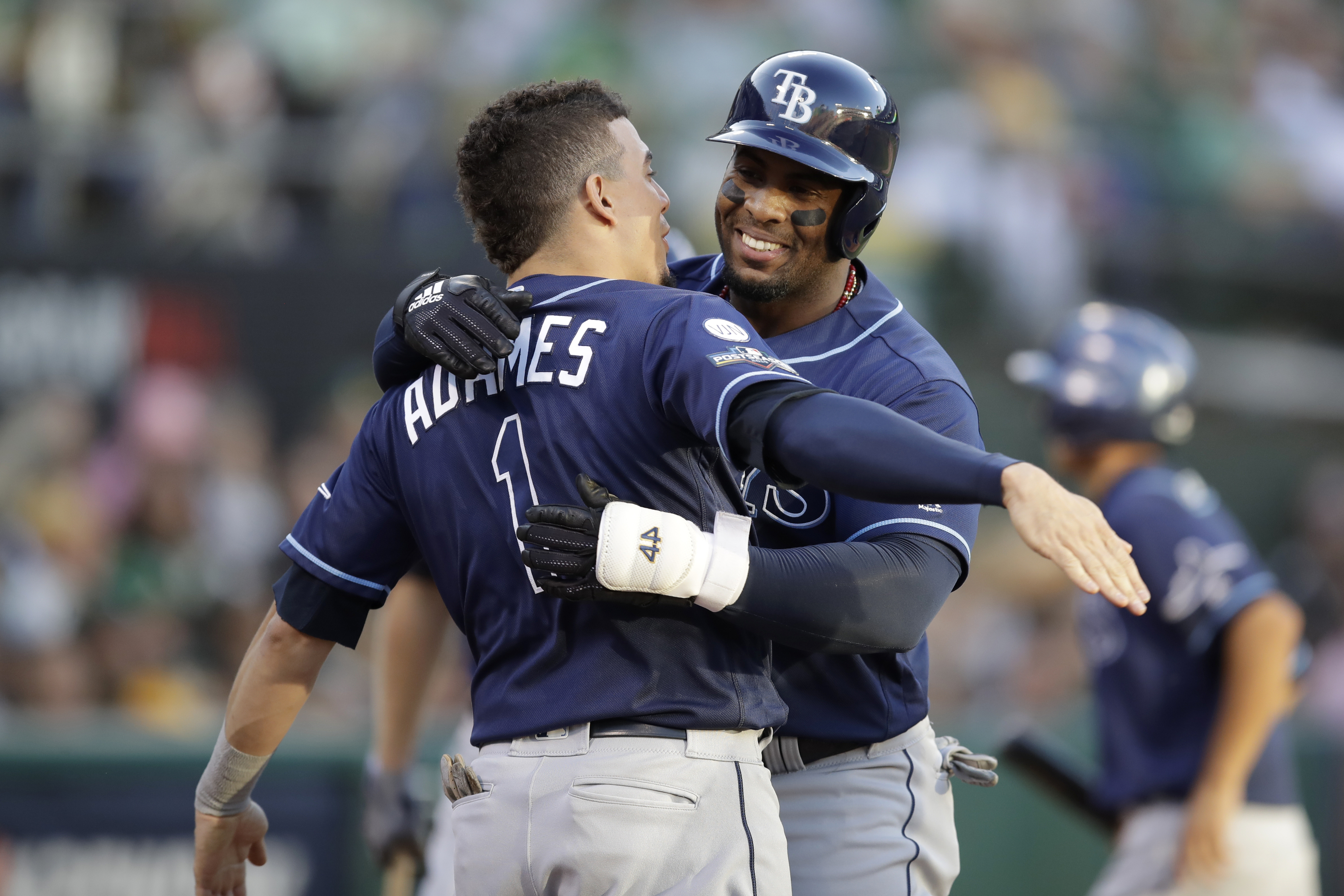 Diaz hits 2 homers, Rays beat A’s 5-1 in AL wild-card game