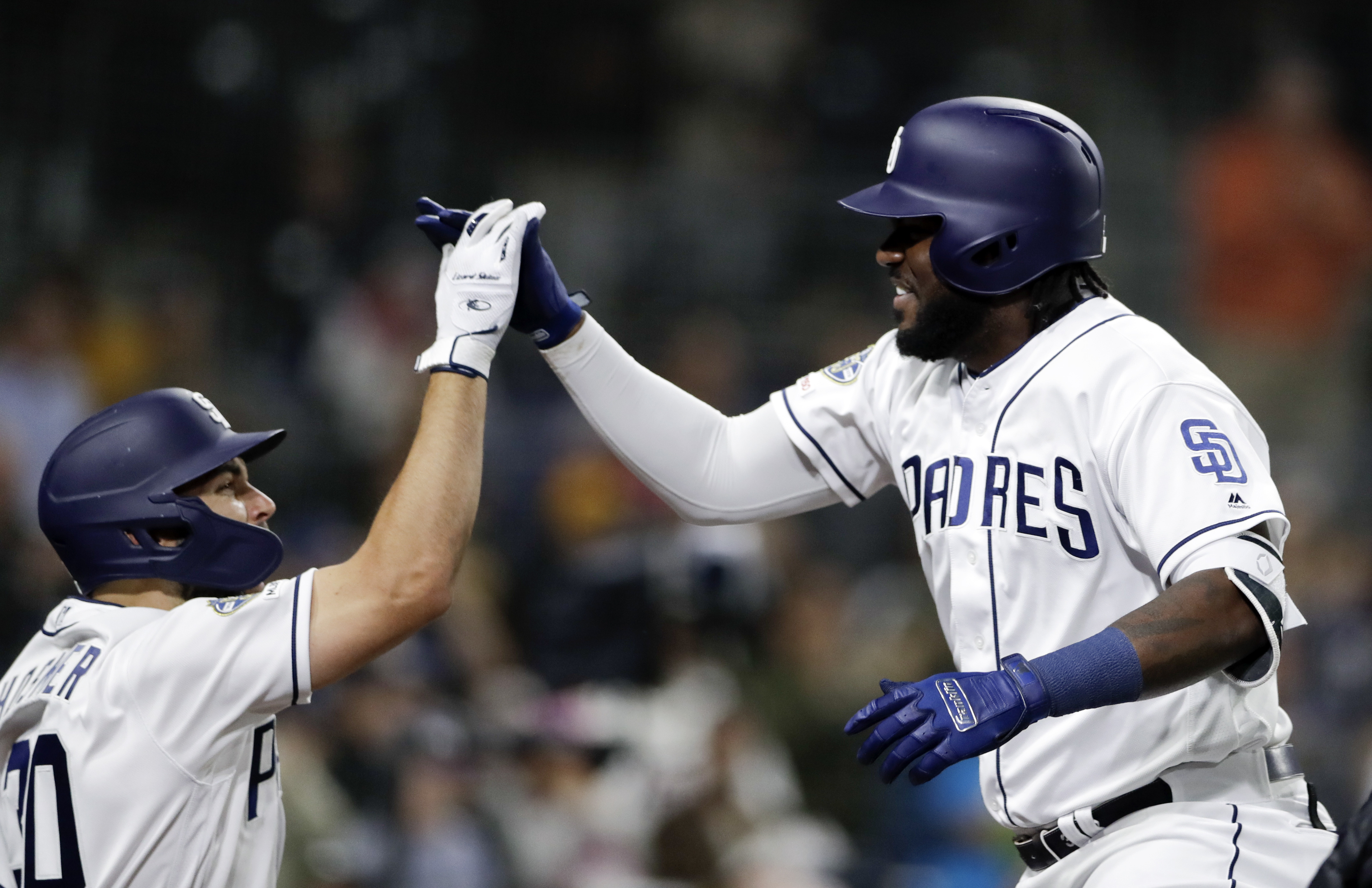 Reyes’ homer lifts Paddack, Padres to 2-1 win over Arizona