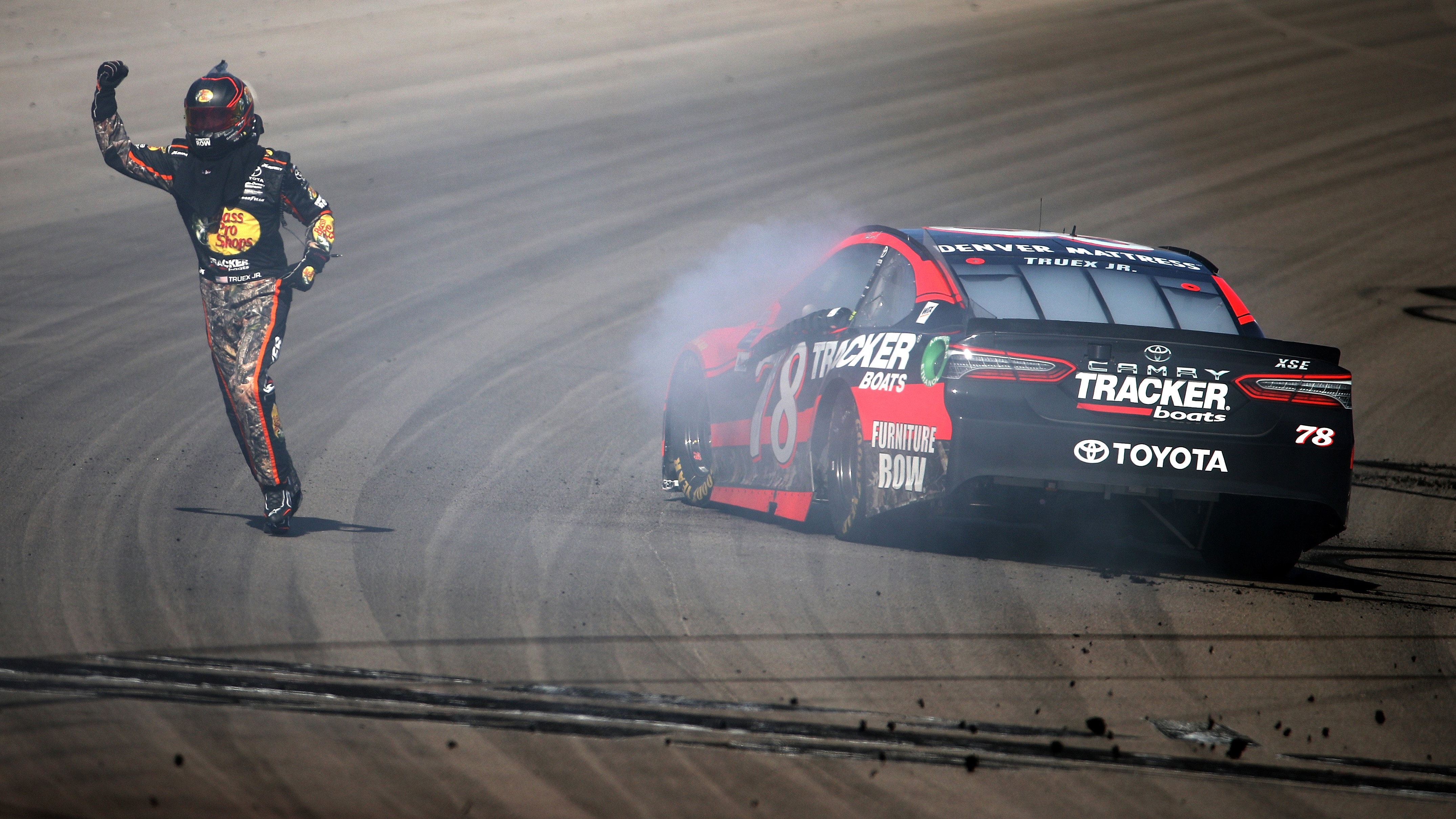 6 sizzling Sin City takeaways from the Kobalt 400