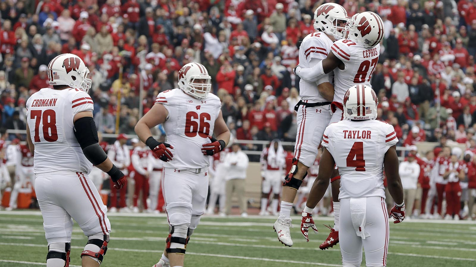 PHOTOS: Badgers at Indiana