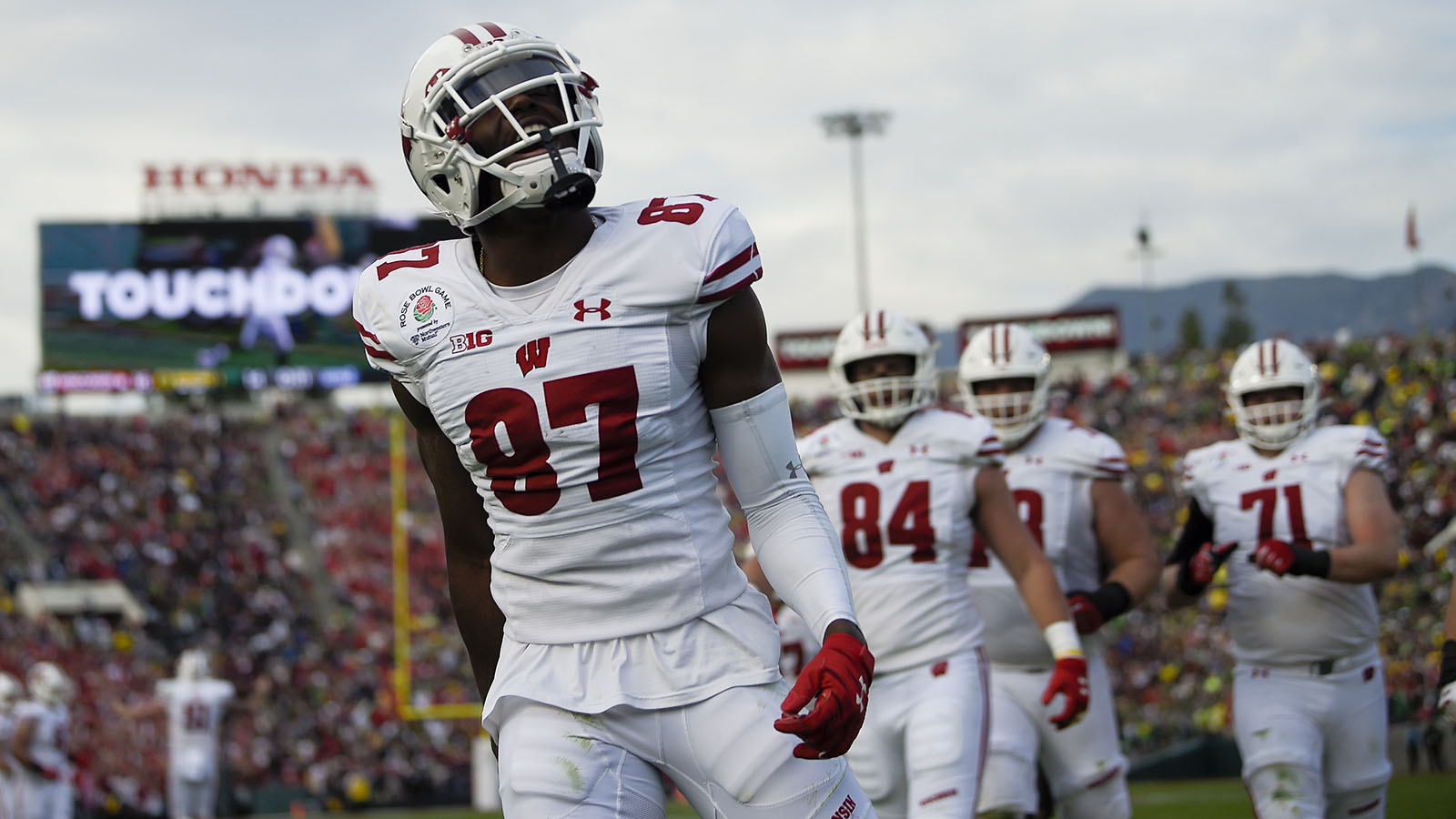 PHOTOS: Rose Bowl -- Badgers vs. Oregon