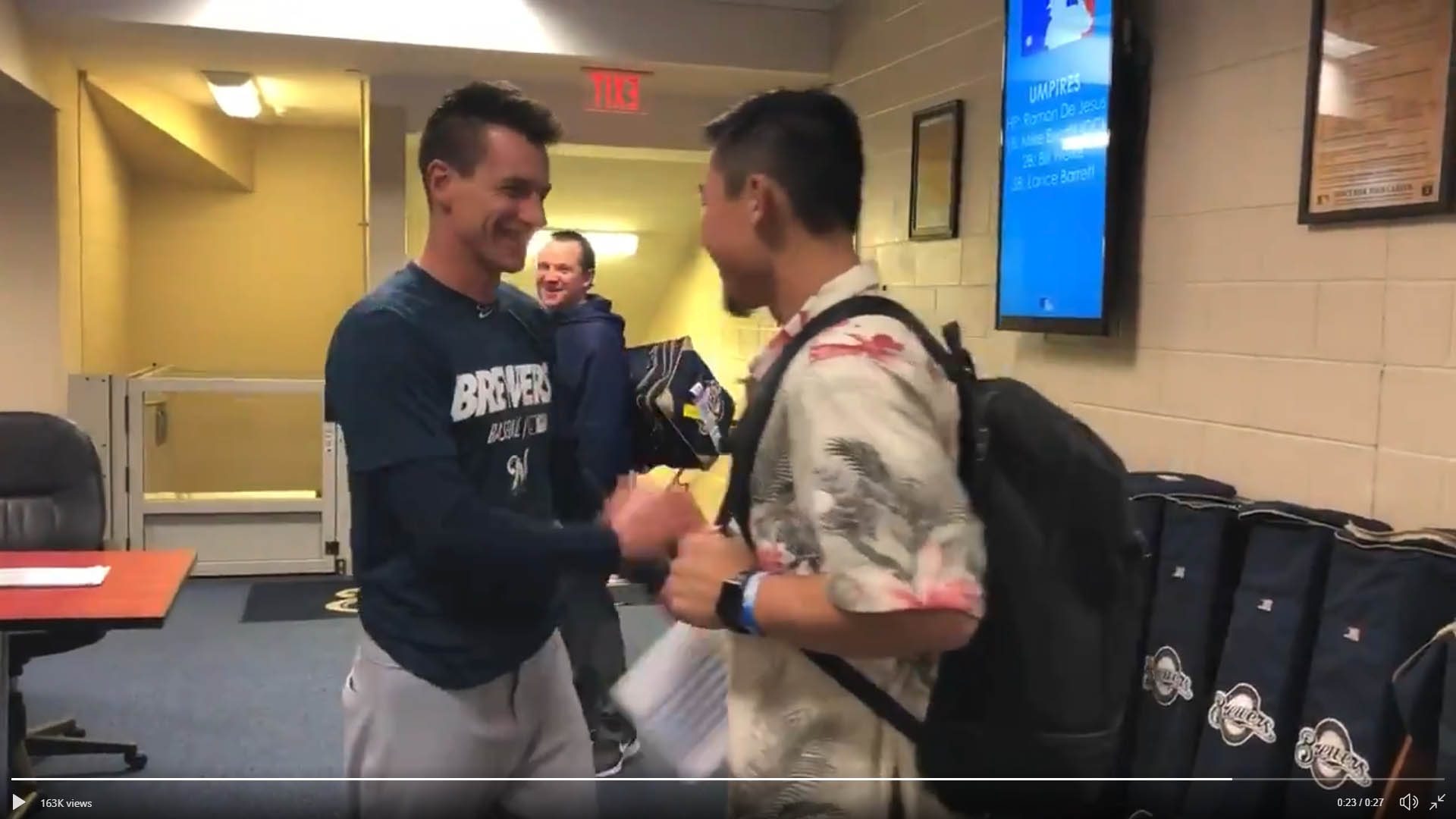 Top Tweets: Craig Counsell is cooler than your manager