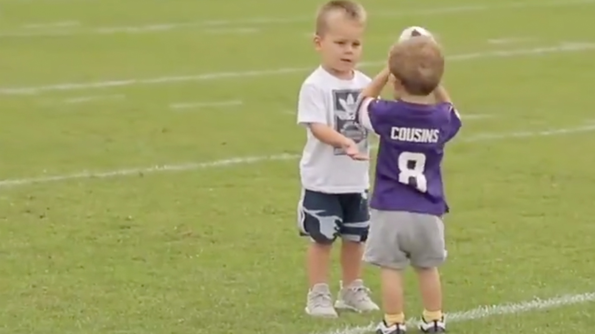 Top Tweets: Cousins, Thielen's sons score adorable Vikings touchdown