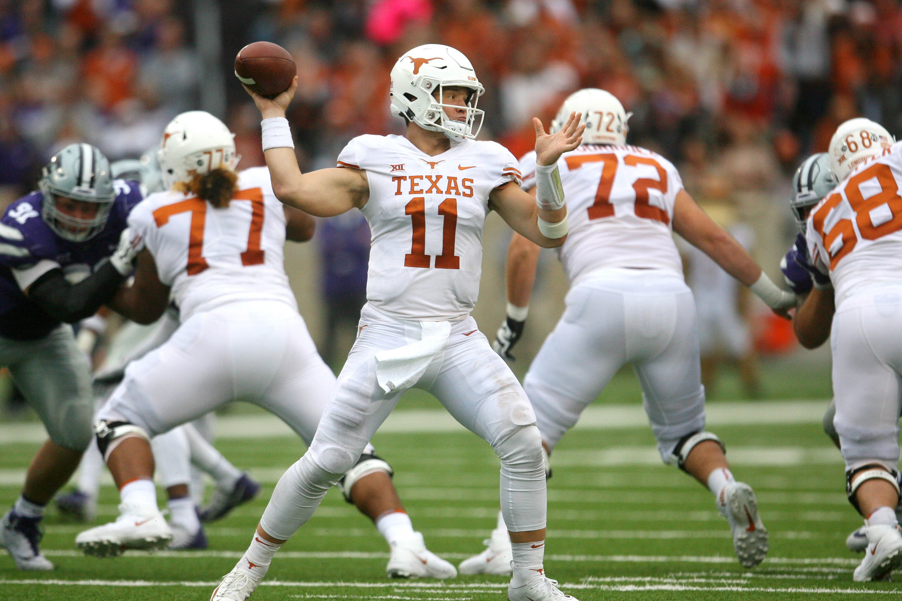 PHOTOS: Sam Ehlinger leads Texas to 4th straight win as Longhorns top Kansas State 19-14 in Manhattan