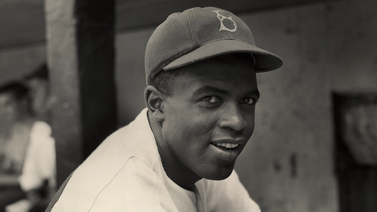 Jackie Robinson statue stolen from park in Kansas: 'This should upset all of us'
