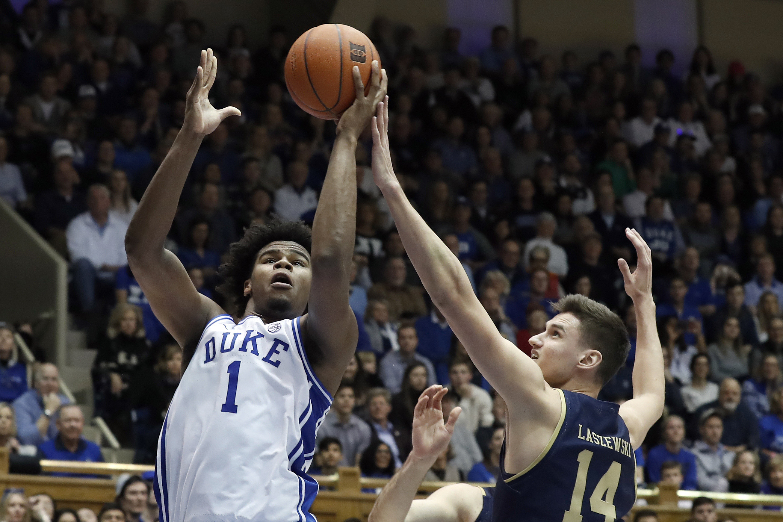 No. 7 Duke downs Notre Dame 94-60 behind 21 points by Carey
