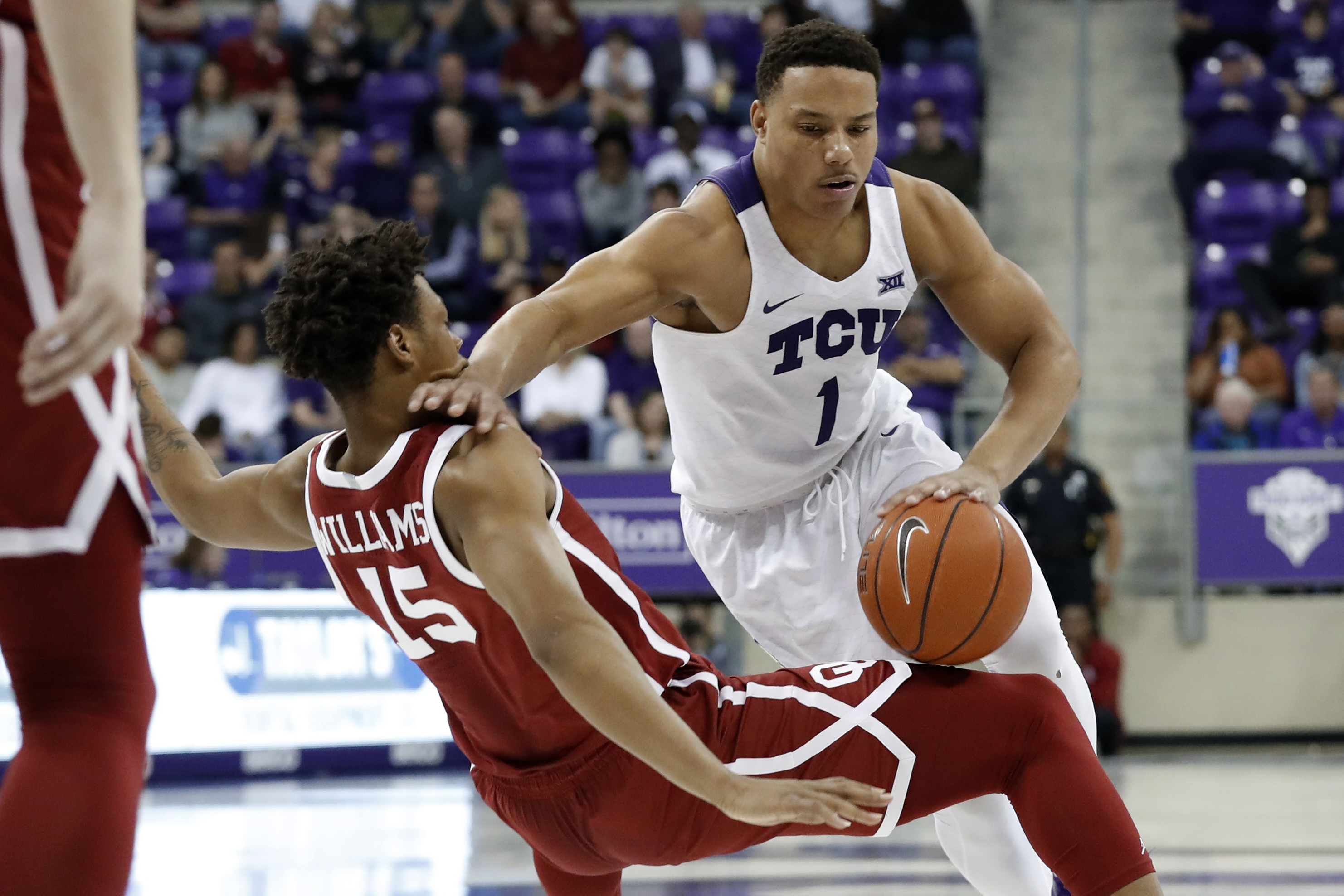 Reaves 41 points, last FG for Oklahoma in 78-76 win at TCU