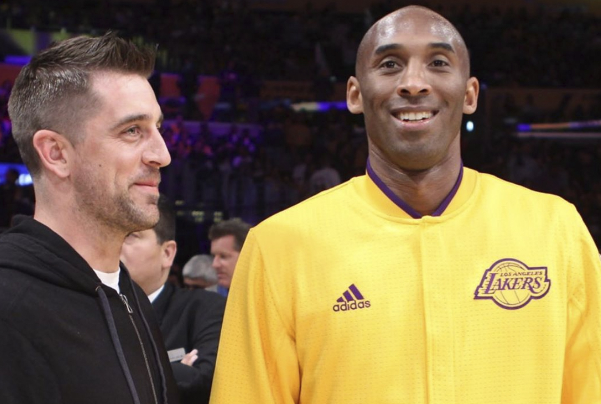 Top Tweets: Former and current Wisconsin athletes pay tribute to Kobe Bryant