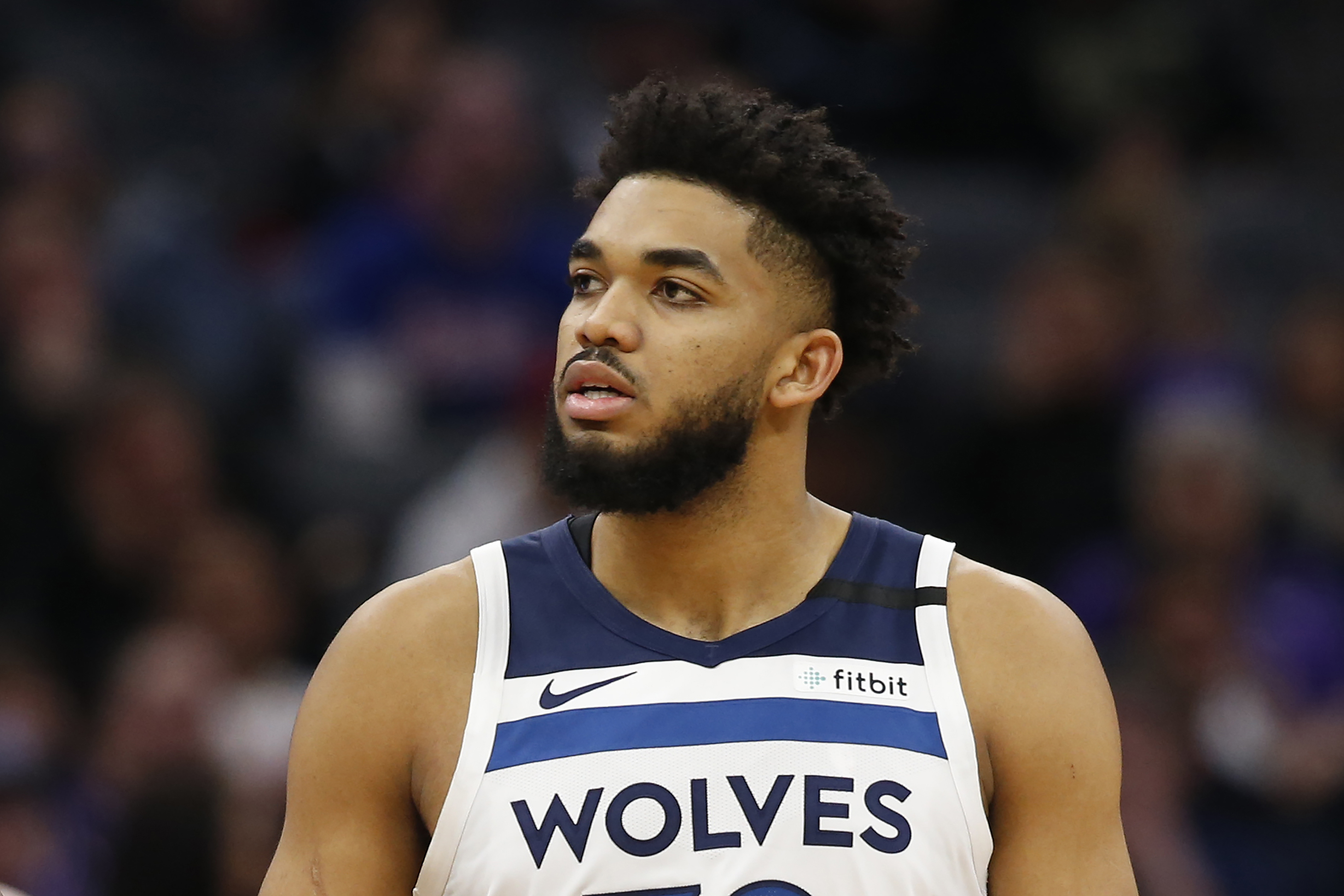 Timberwolves' Towns says mother hospitalized with COVID-19